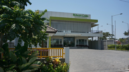 Hotel Bintang 3 Strategis Dekat MERR Surabaya Dijual - Pajak & IMB Lengkap