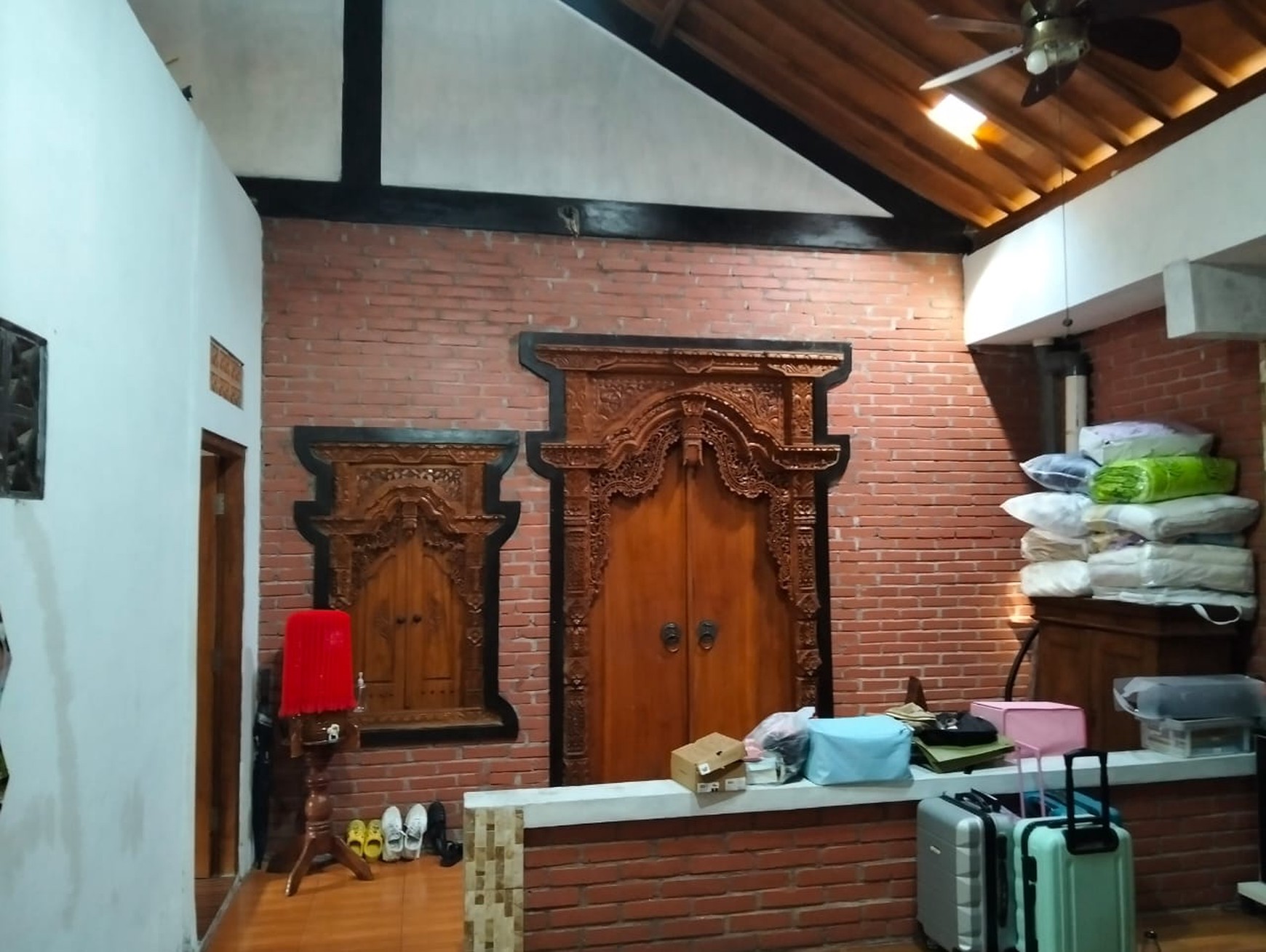 Rumah 5 Kamar Tidur Lokasi Dekat Pasar Niten Kasihan Bantul