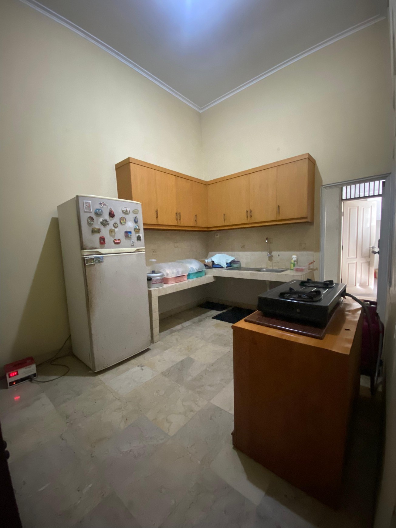 Rumah Terawat di Bintaro Sektor 1 - Lokasi Terbaik dengan Harga Spesial