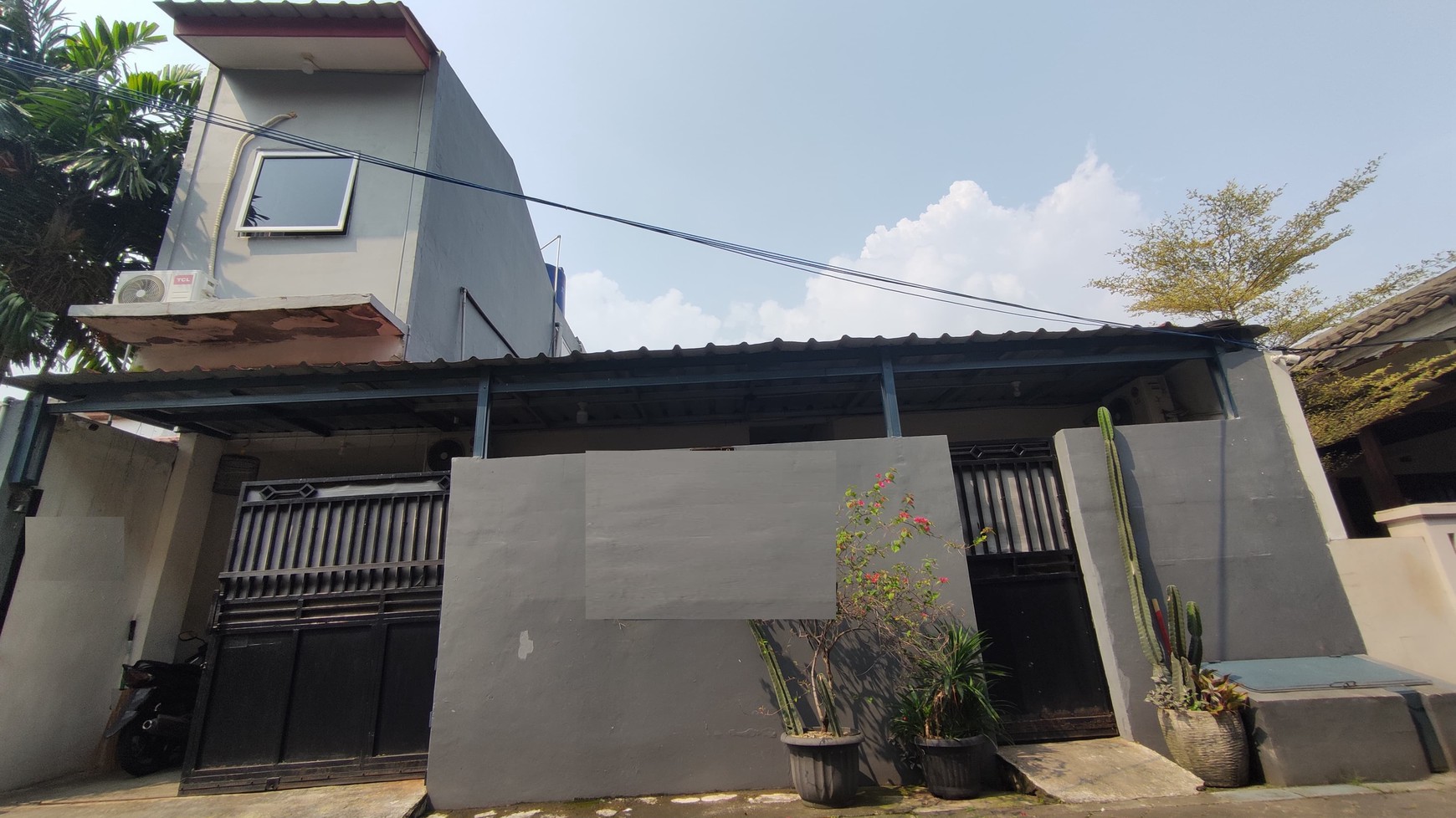 Kost Bagus 2 Lantai, Lokasi strategis di Cipadu