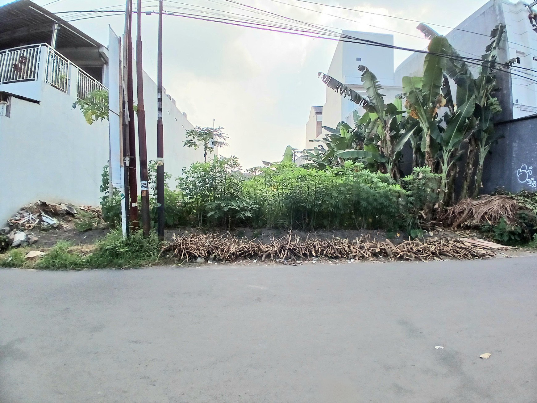Tanah 1025 Meter Persegi Lokasi Strategis Dekat Pakuwon Mall, Condongcatur Depok Sleman