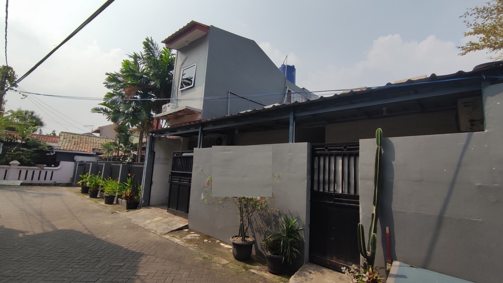 Kost Bagus 2 Lantai, Lokasi strategis di Cipadu