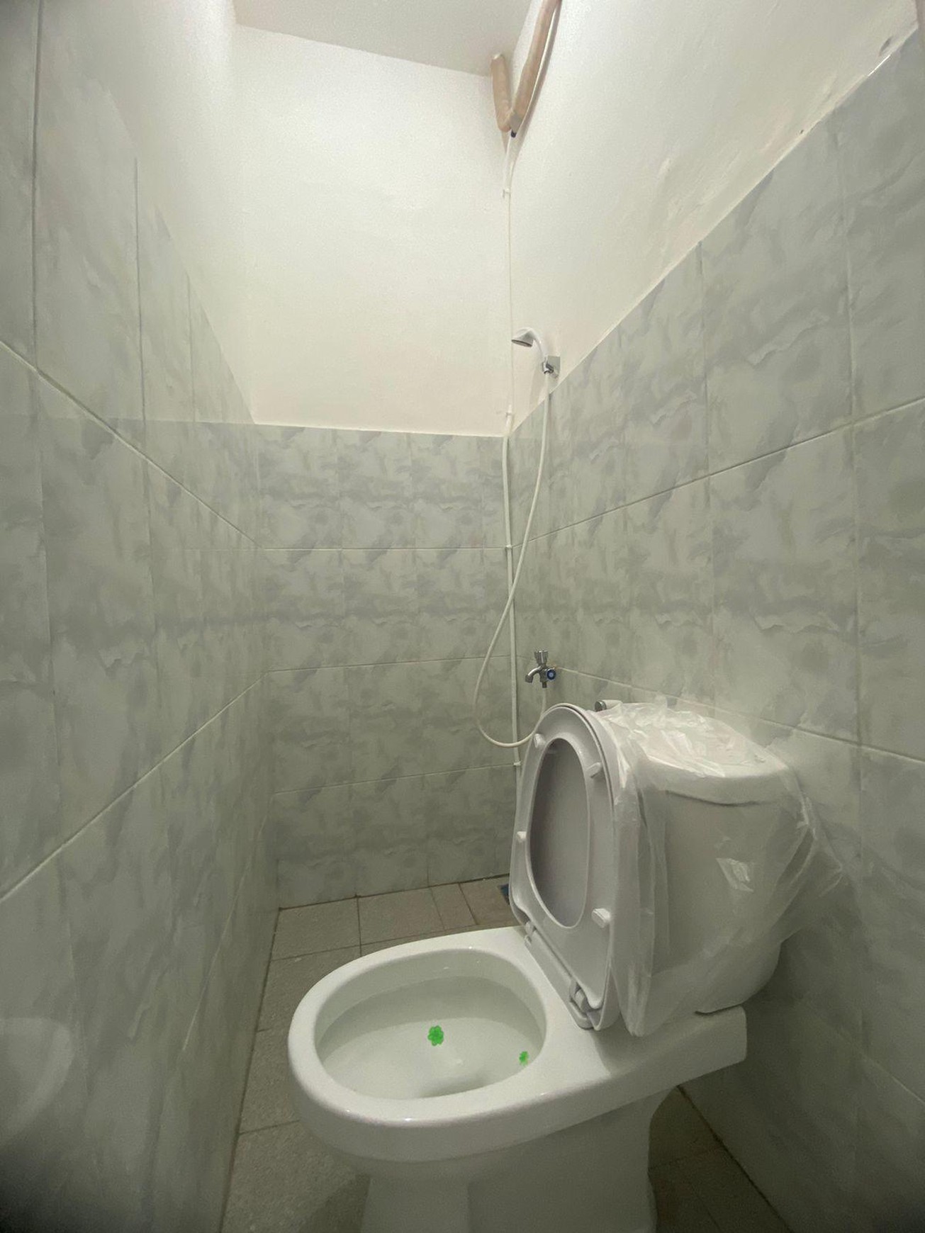 Kost Bagus 2 Lantai, Lokasi strategis di Cipadu