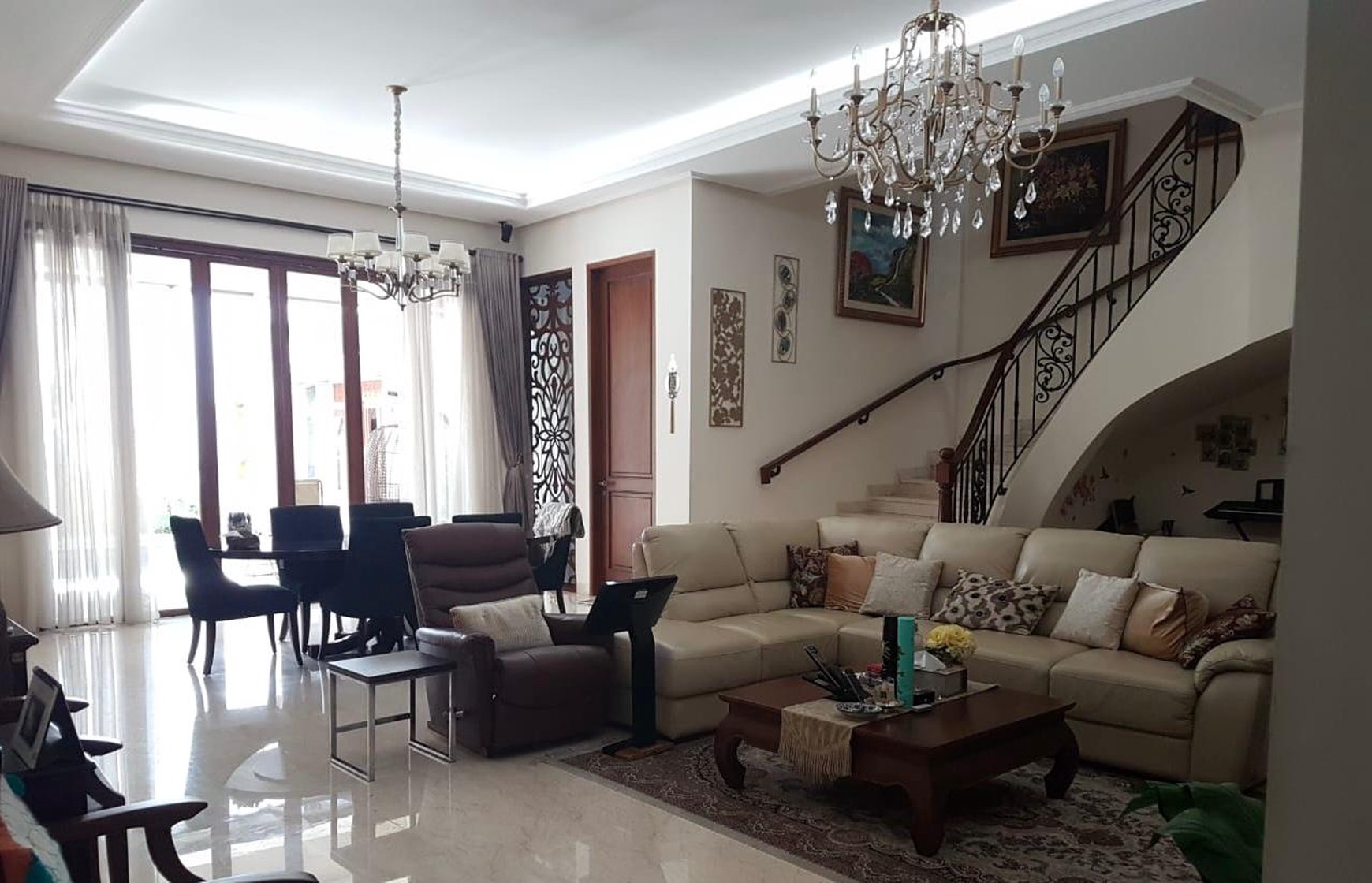 Dijual Rumah Siap Huni di Kebayoran Baru