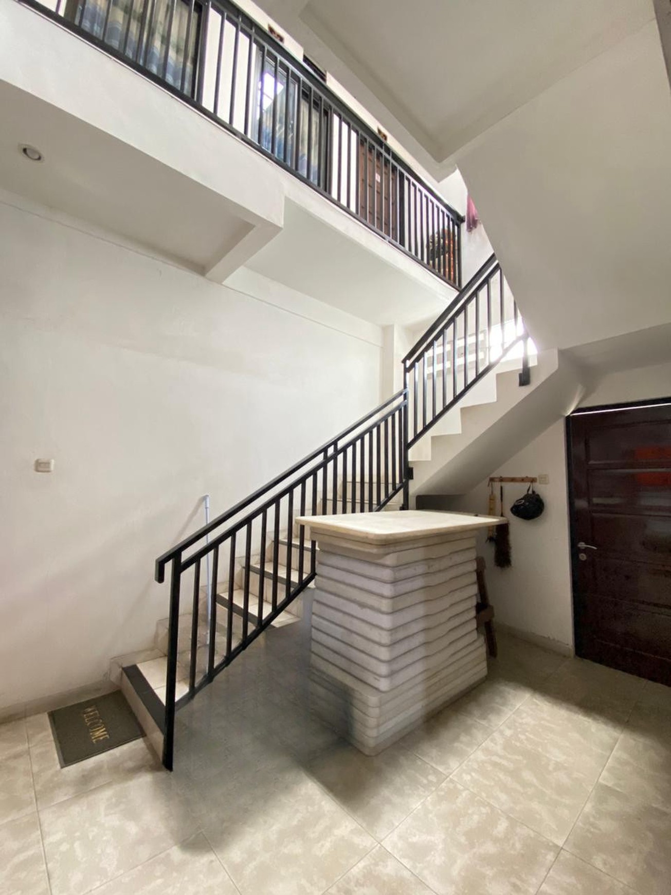 Rumah + Kosan 2 Lantai di Pondok Aren - Posisi Hook, Strategis & Produktif