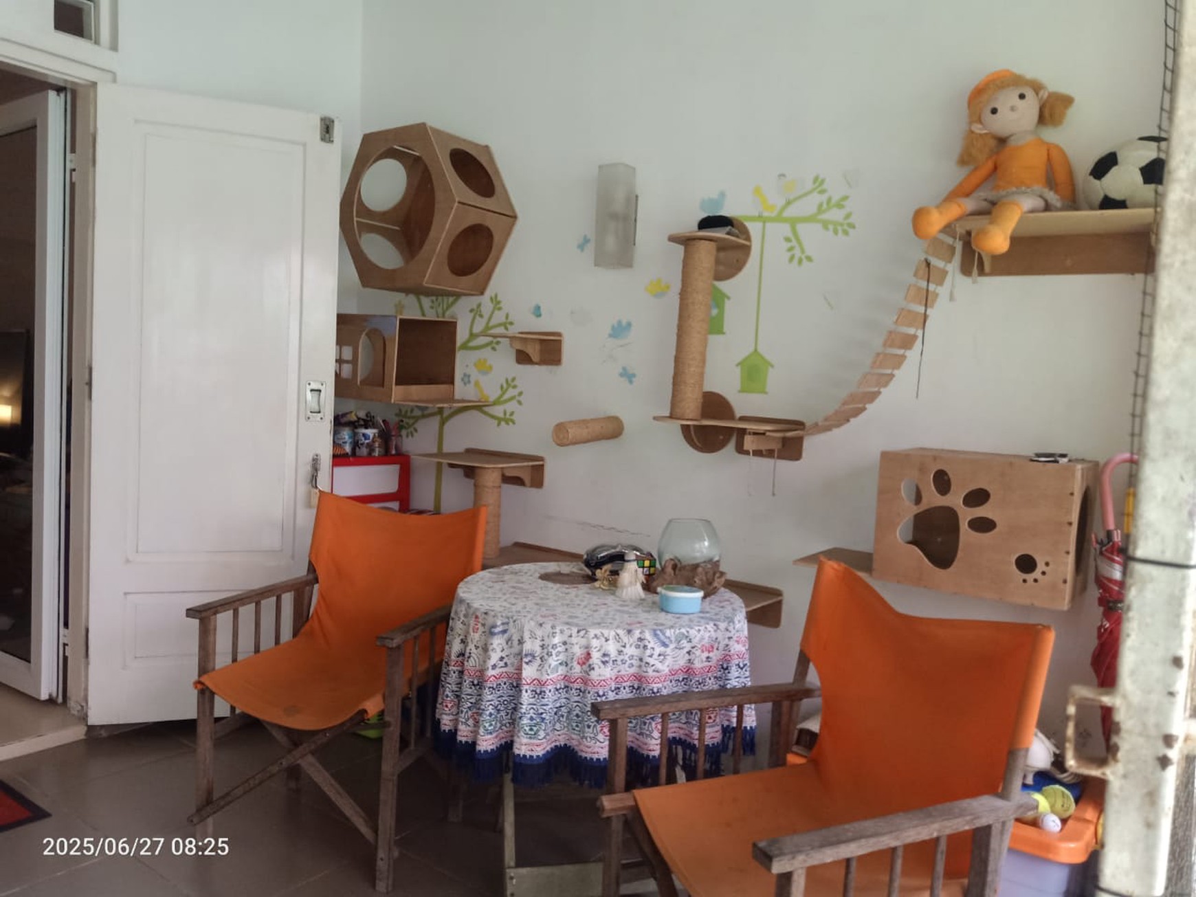Rumah Semi Furnish Dalam Perum Di jalan Padma Sariharjo Ngaglik Sleman