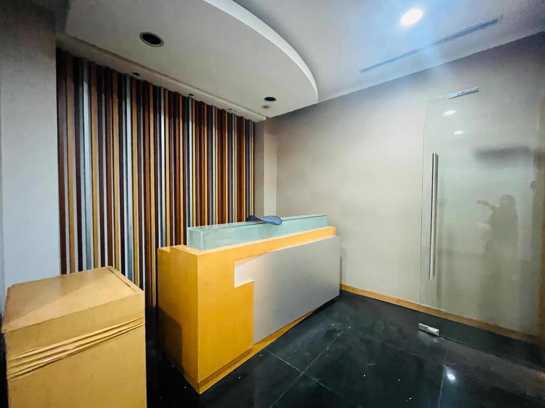 Office Space 355 m2 di Plaza Asia Sudirman - Lantai 10, Lokasi Prestisius