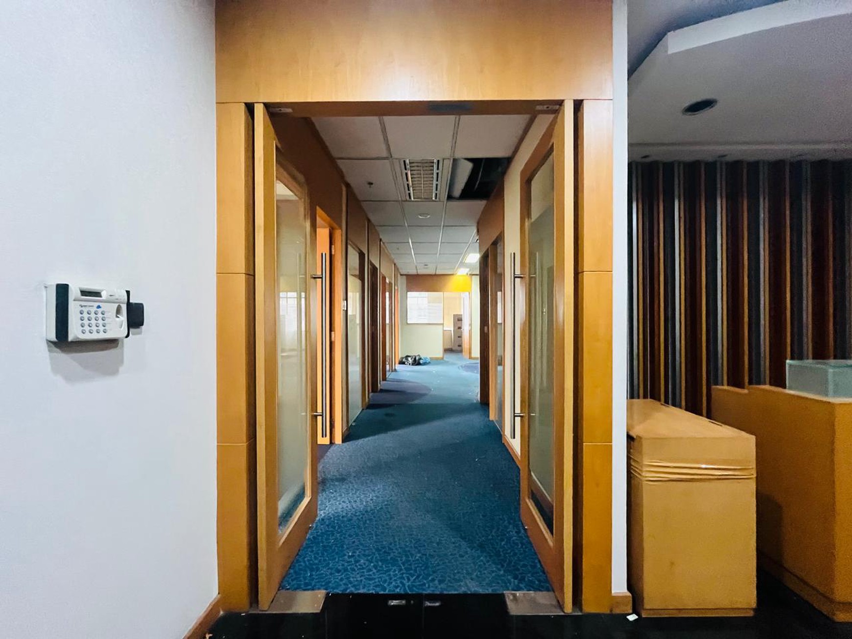 Office Space 355 m2 di Plaza Asia Sudirman - Lantai 10, Lokasi Prestisius