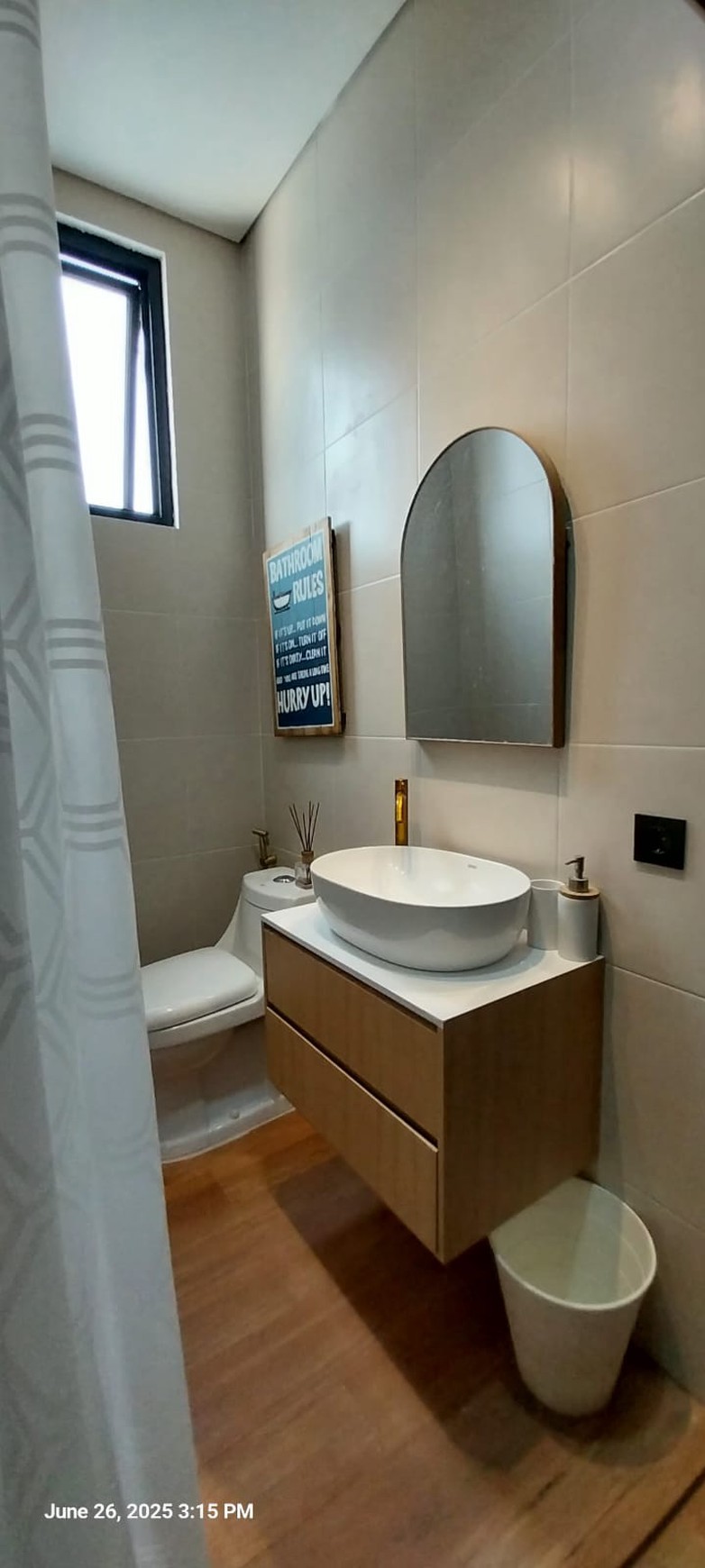 Di Sewakan Rumah Cantik Full Furnish Siap Huni Lingkungan Asri dan Nyaman