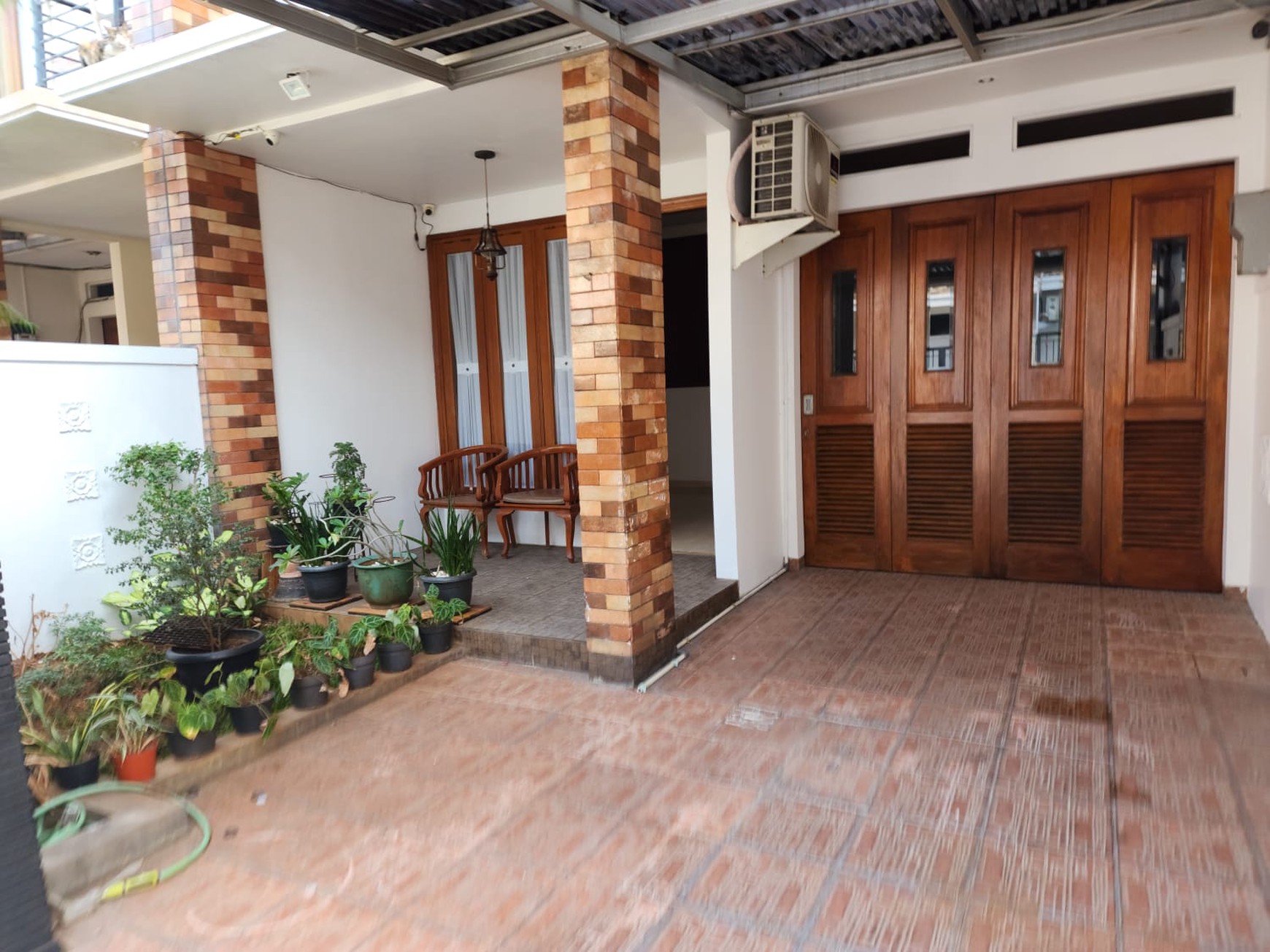 RUMAH DISEWA JALAN CIOMAS KEBAYORAN BARU JAKARTA SELATAN