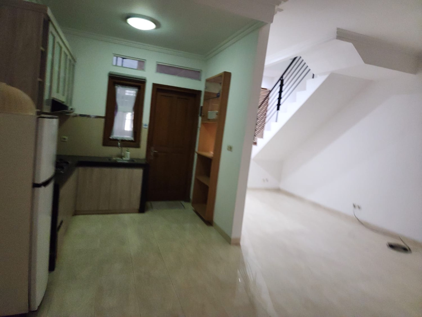 RUMAH DISEWA JALAN CIOMAS KEBAYORAN BARU JAKARTA SELATAN
