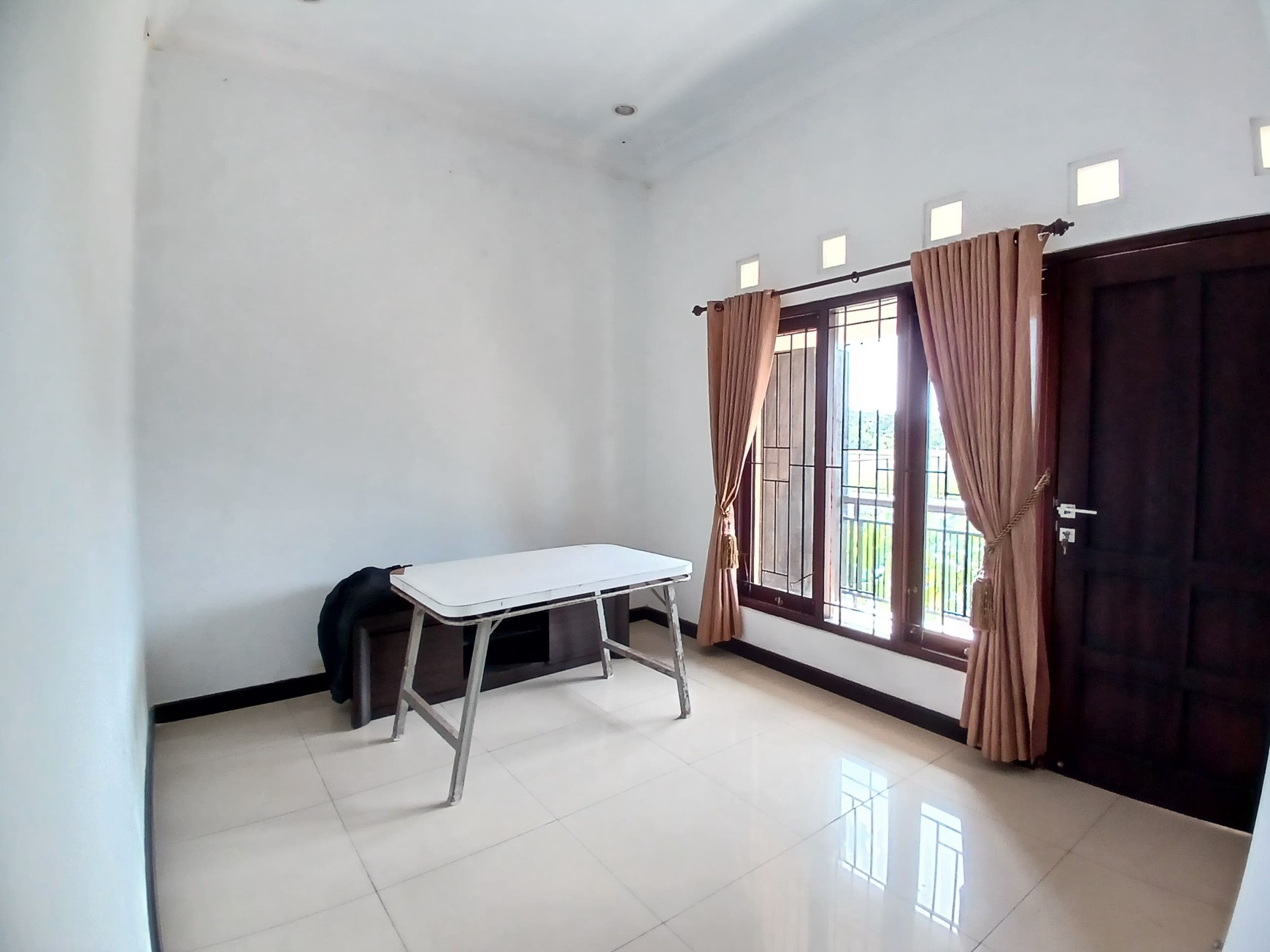 Disewakan Rumah Tinggal Furnish Dalam Perumahan Kuantan Regency Bener Tegalrejo Yogyakarta
