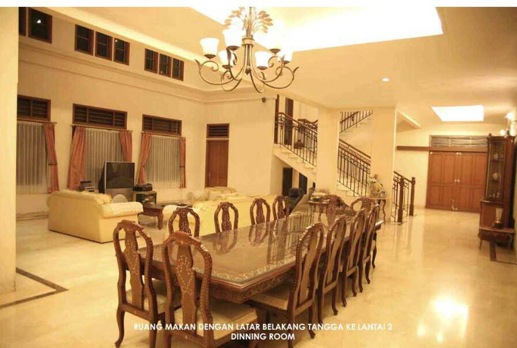 Rumah Mewah 2 Lantai + Basement LT 4035 m2 LB 1500 m2 Siap Huni Lokasi Strategis