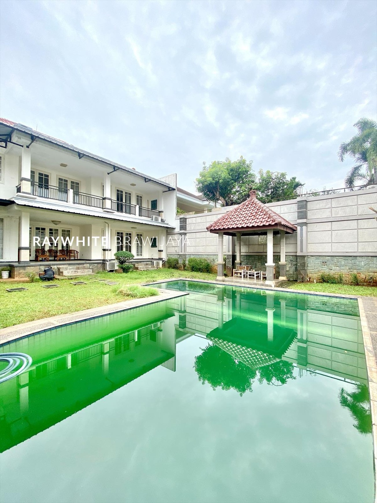 Rumah Hitung Tanah Area Cipete