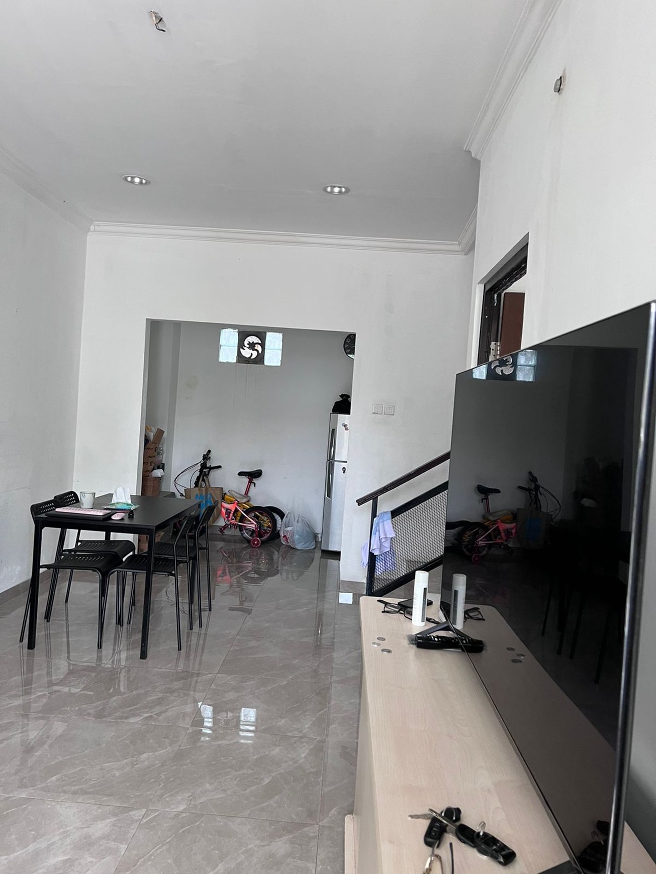 Rumah Bagus Siap Huni 2 lantai di Perumahan Goodland Village, Ciledug, Tangerang