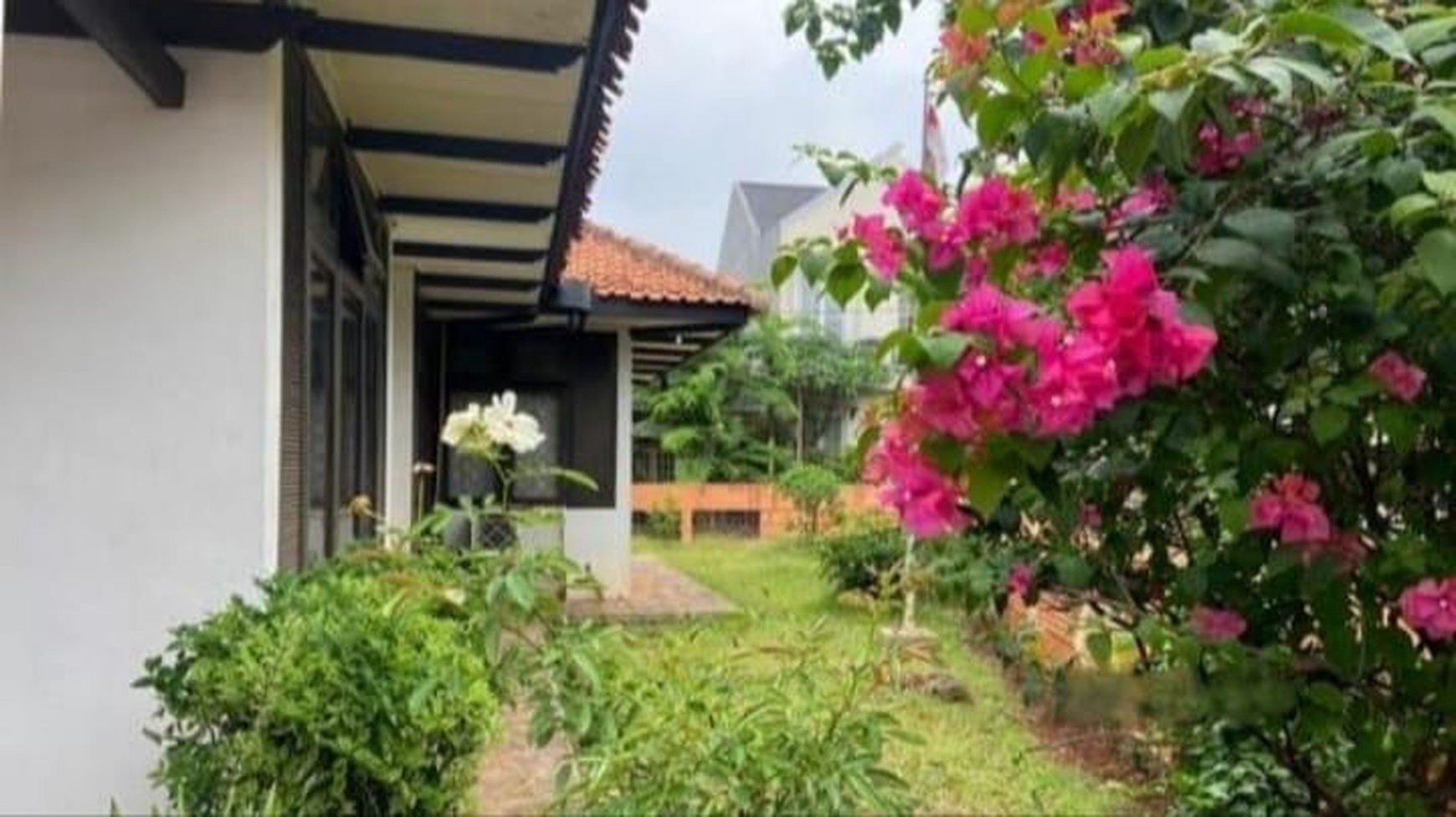 Rumah Sangat Terawat Asri Di Bintaro Jaya Sektor 2 Tangerang Selatan