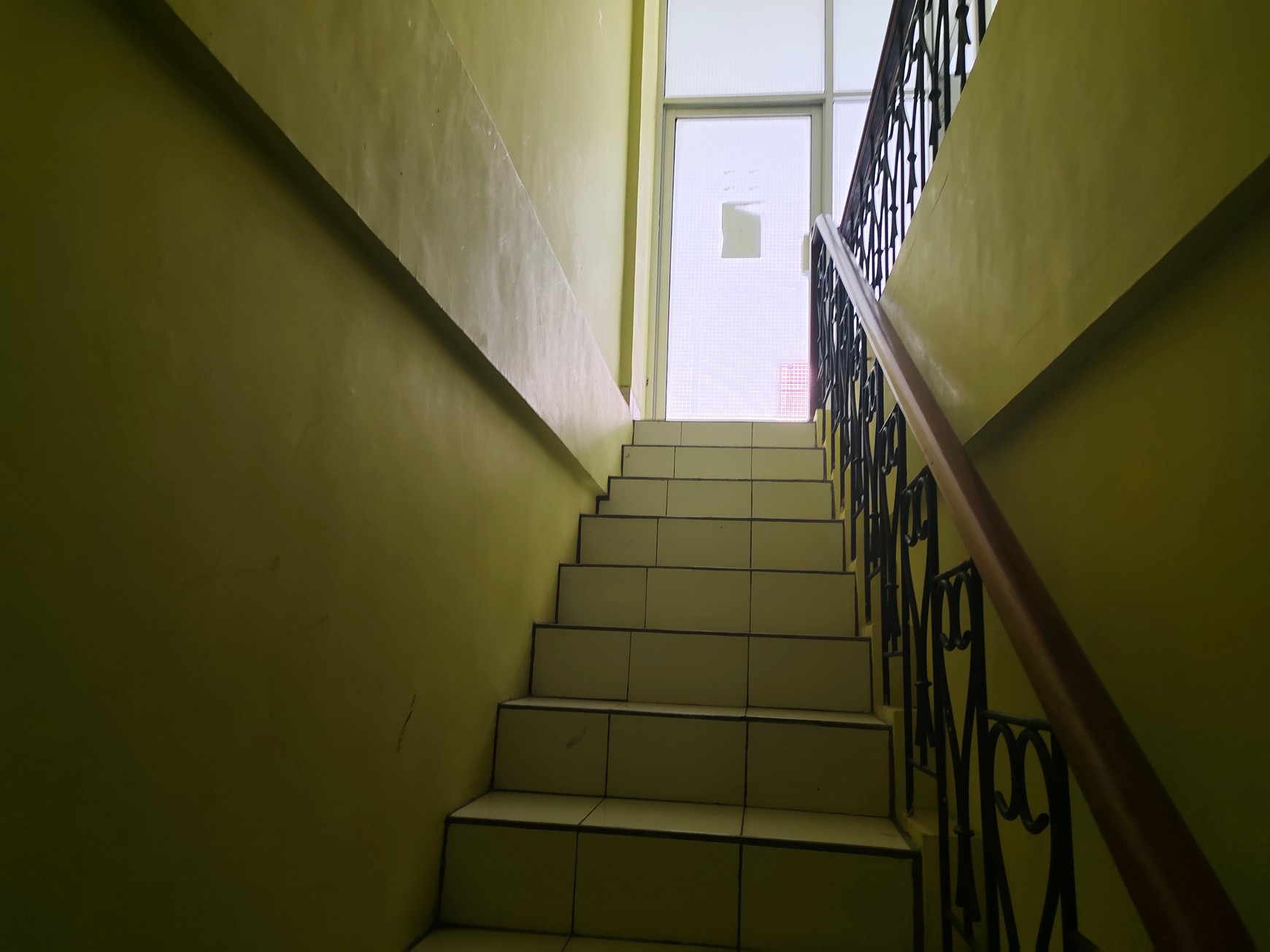 Harga Sewa Murah Ruko 2 lantai di Sentra Eropa Kota Wisata