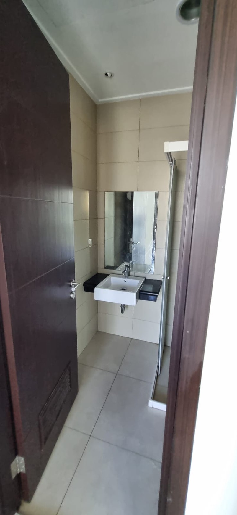 Disewakan rumah cluster magenta PIK2