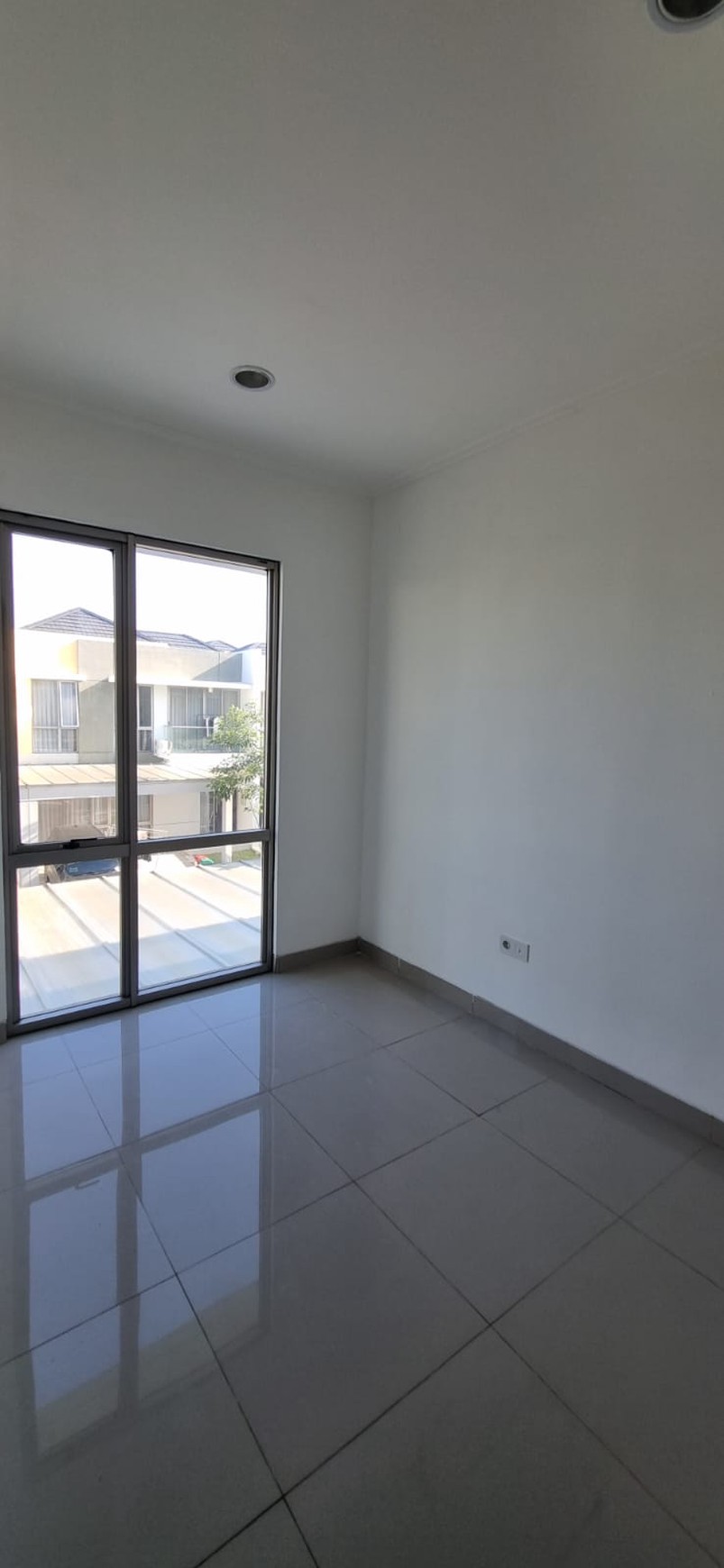 Disewakan rumah cluster magenta PIK2