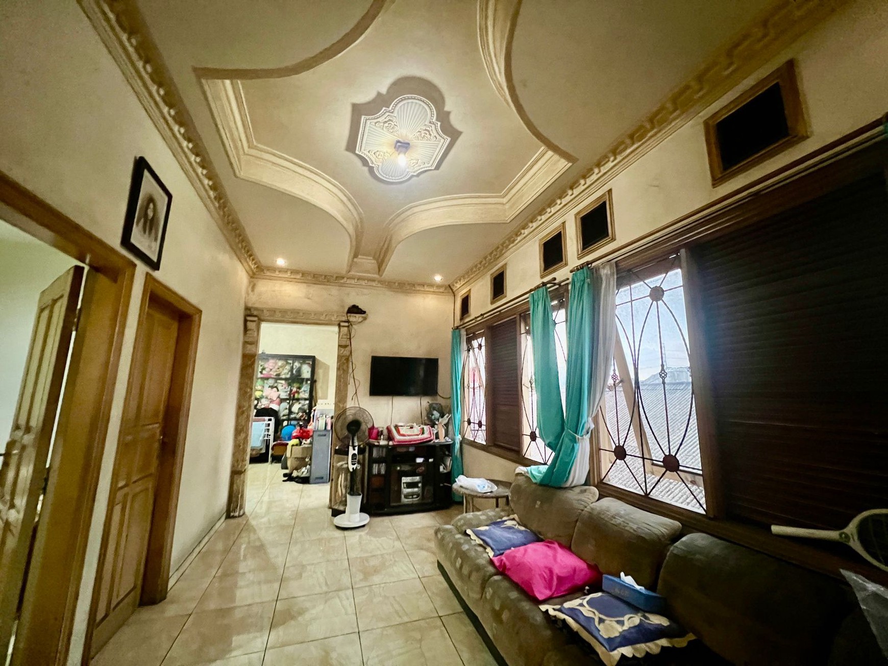 Rumah 2 lantai cibubur lokasi sangat strategis dijual cepat 