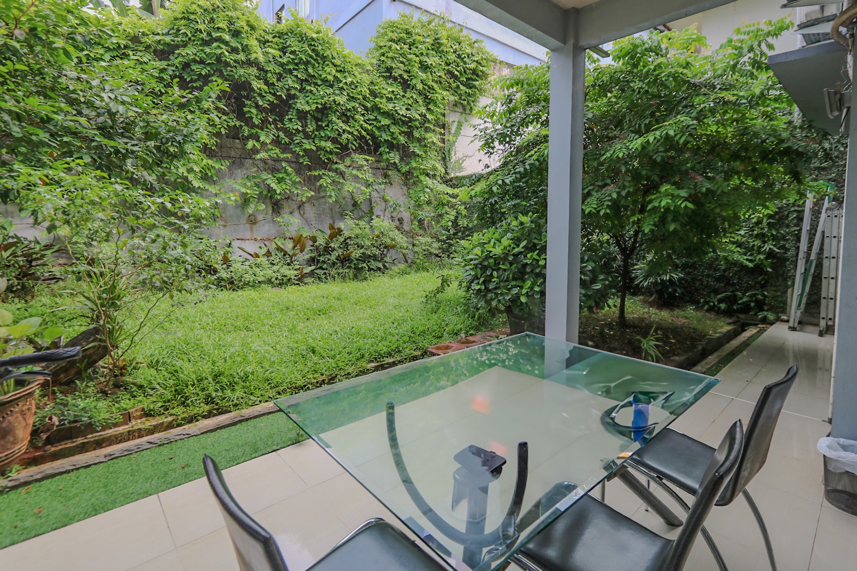 RUMAH NYAMAN & ASRI DI MALEO BINTARO, DEKAT JALAN TOL, AKSES MUDAH KE PONDOK INDAH, BSD CITY