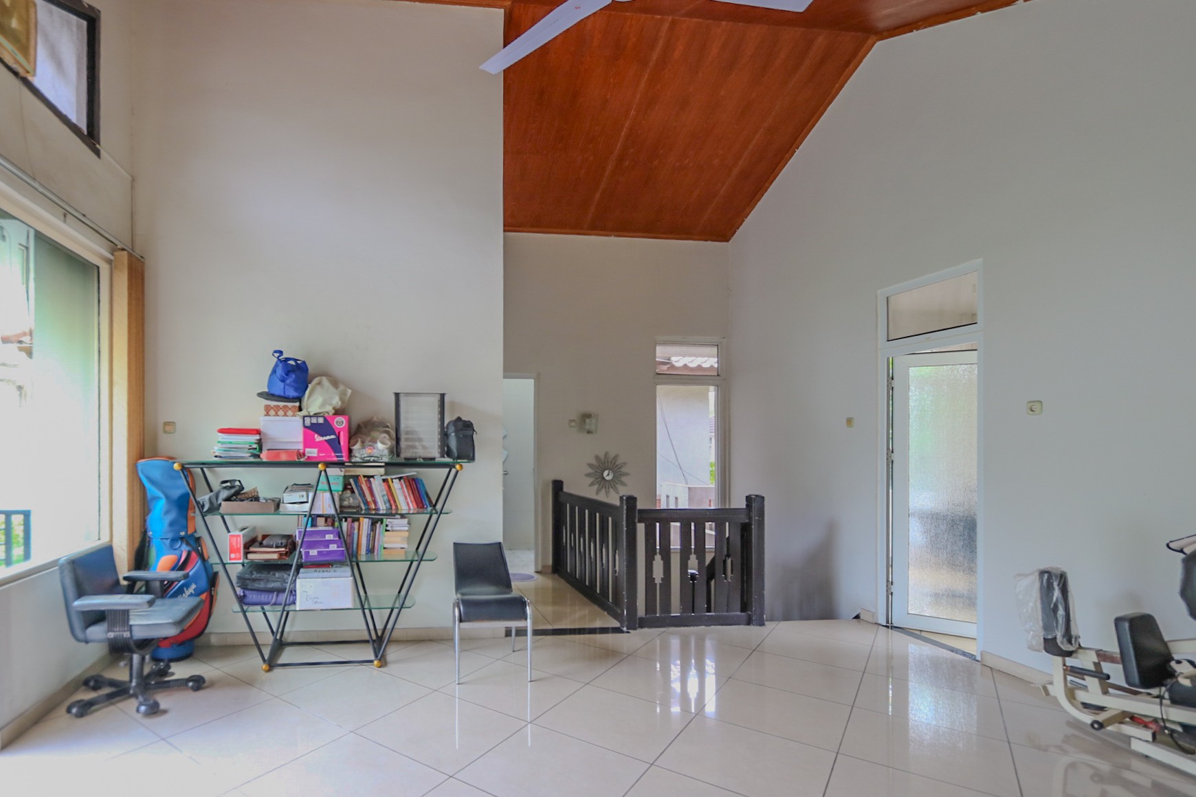 RUMAH NYAMAN & ASRI DI MALEO BINTARO, DEKAT JALAN TOL, AKSES MUDAH KE PONDOK INDAH, BSD CITY