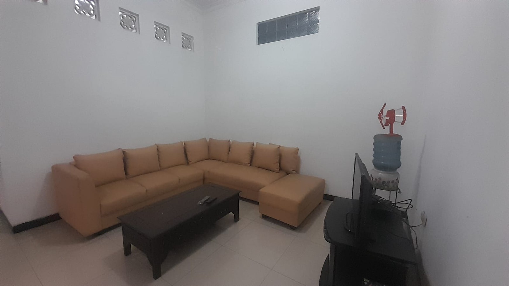 Rumah di Karanglo di jalan poros ke kota Batu