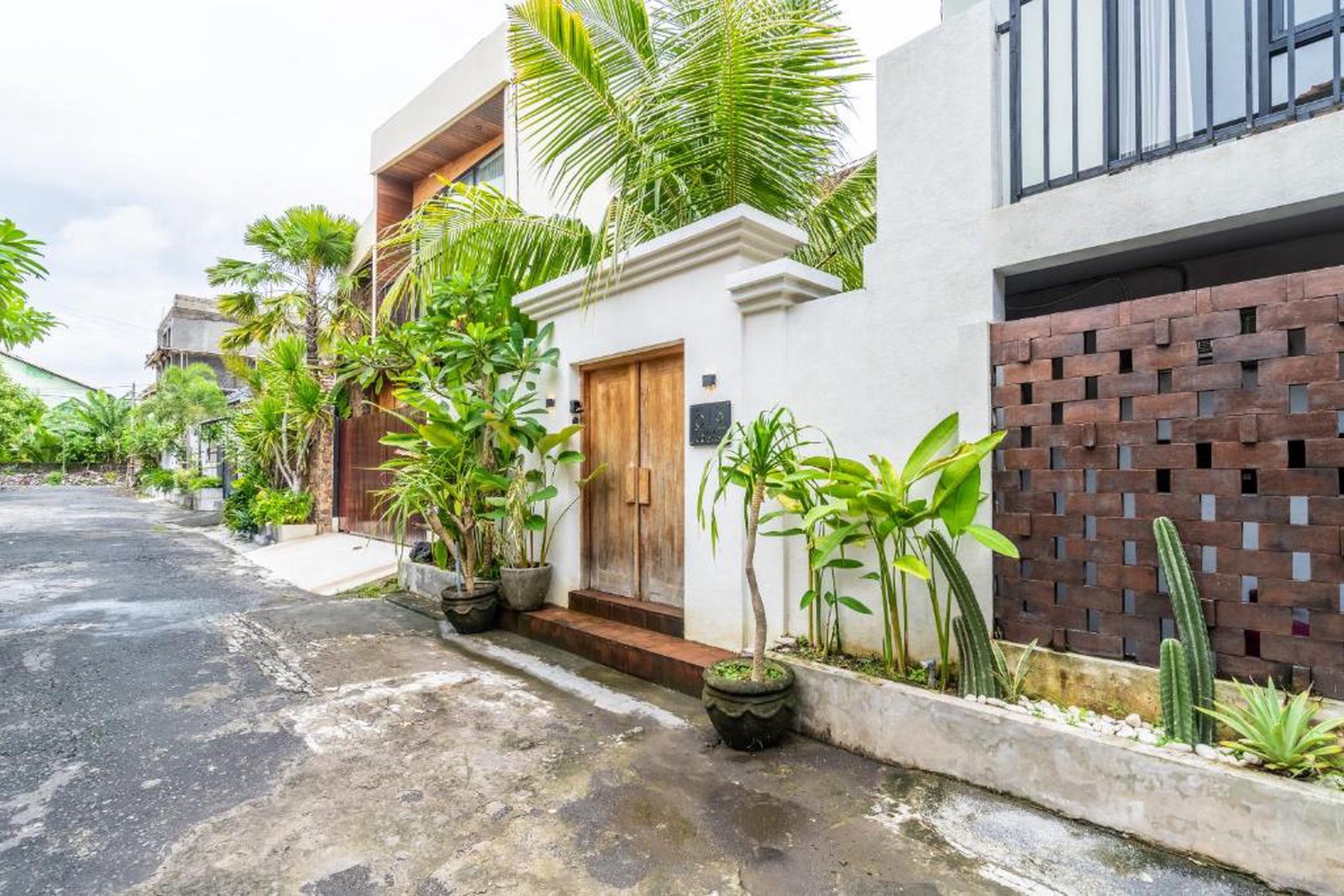 Freehold Villa For Sale In Berawa, Canggu