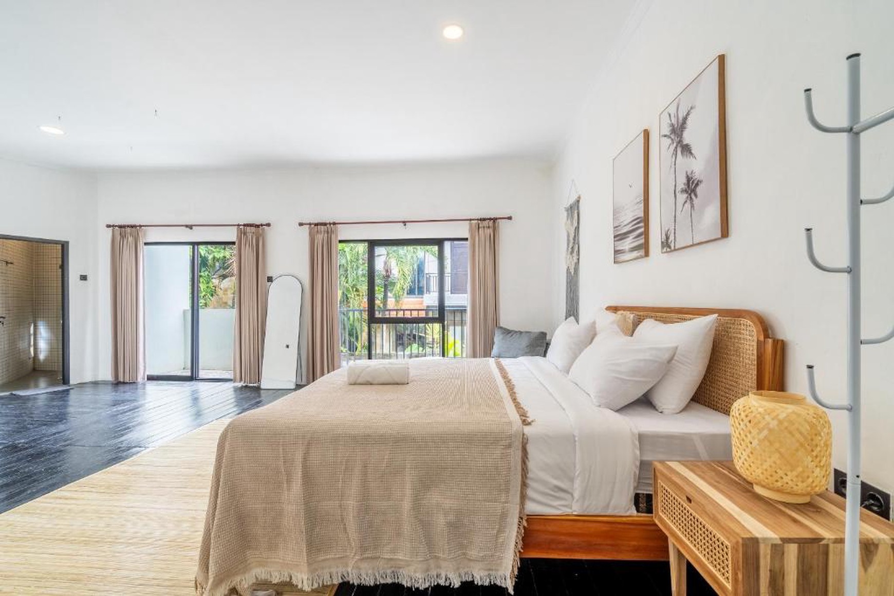 Freehold Villa For Sale In Berawa, Canggu