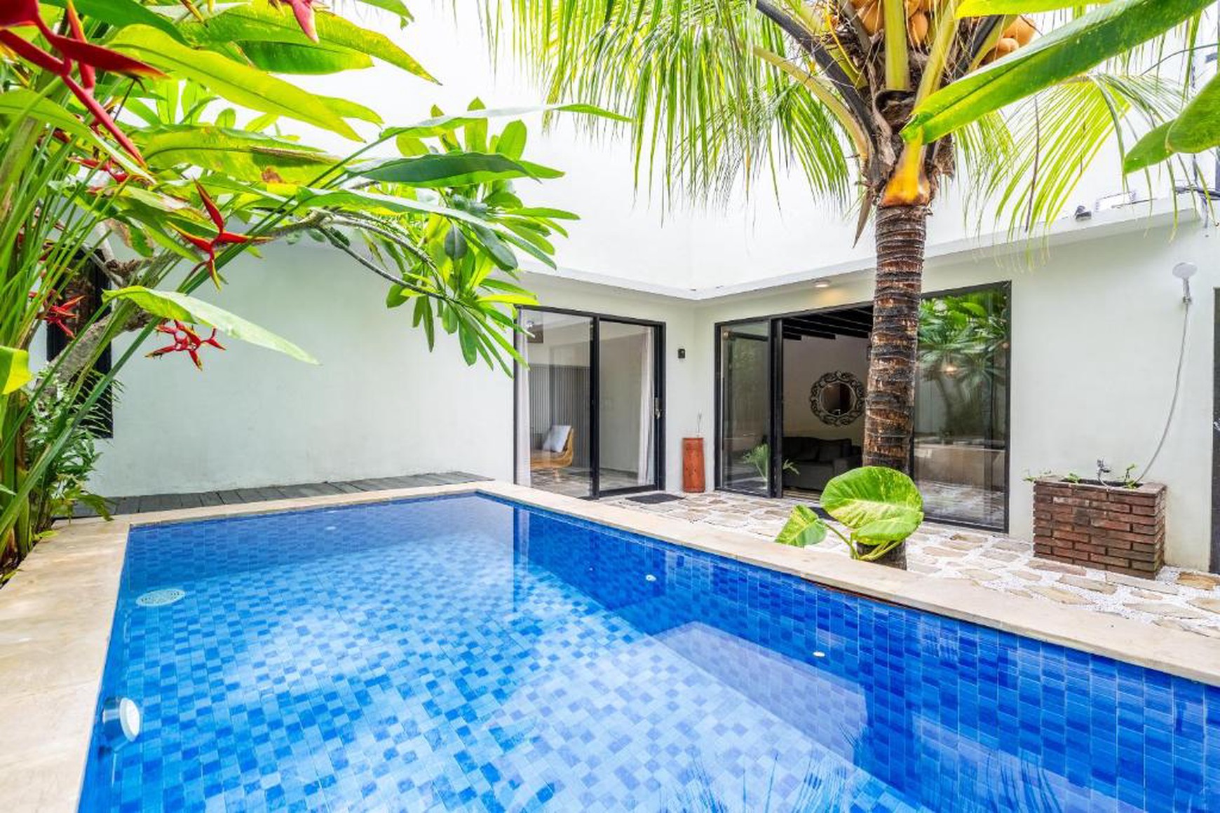 Freehold Villa For Sale In Berawa, Canggu