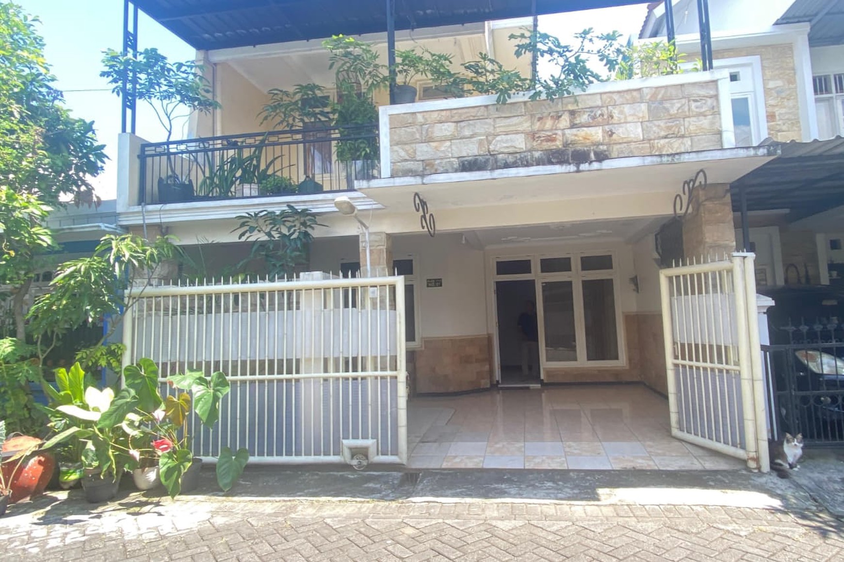 Dijual Rumah 2 Lantai Sangat Nyaman Akses Jalan Lebar di Kota Malang - 1,2M Negoo!!