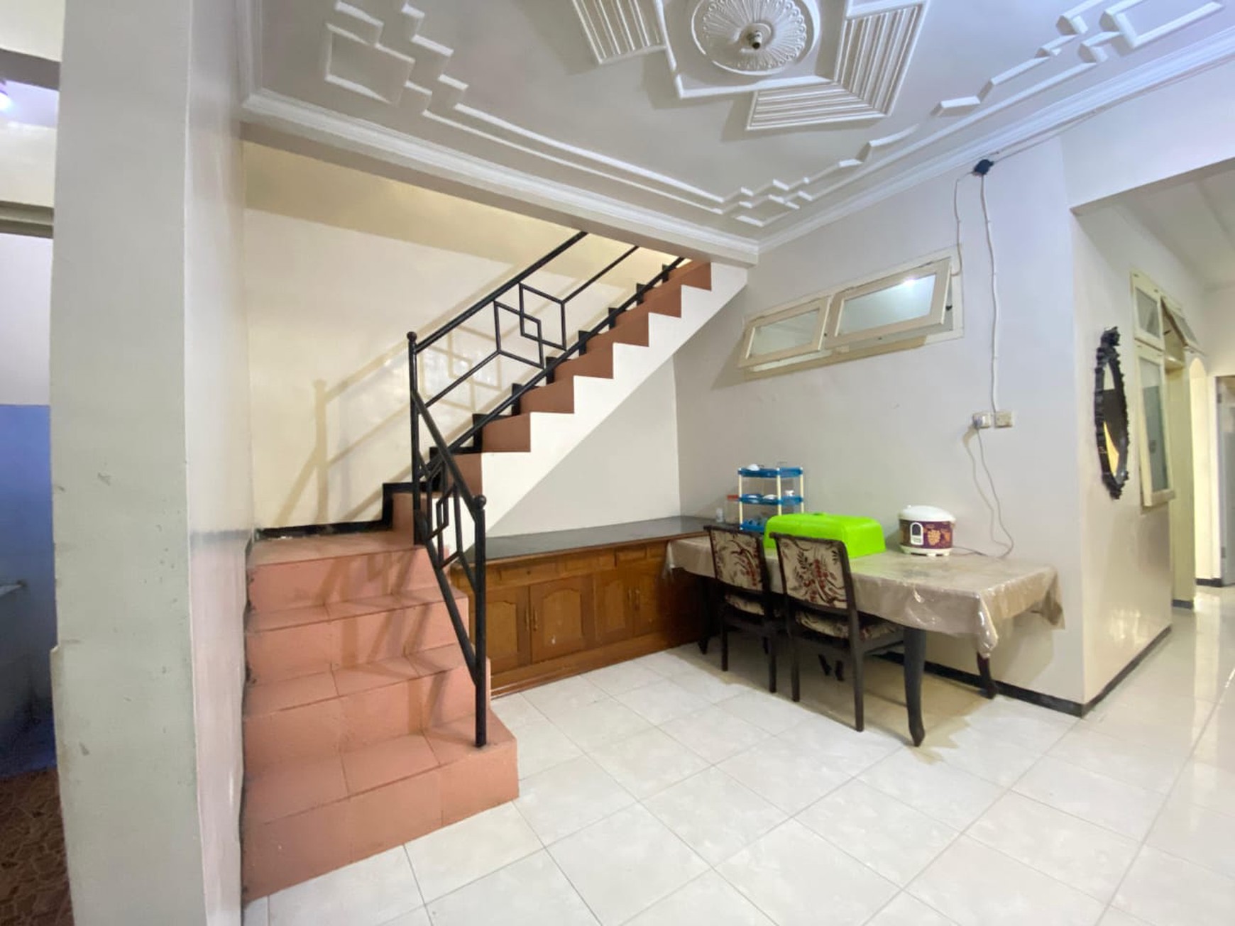 Dijual Rumah 2 Lantai Sangat Nyaman Akses Jalan Lebar di Kota Malang - 1,2M Negoo!!