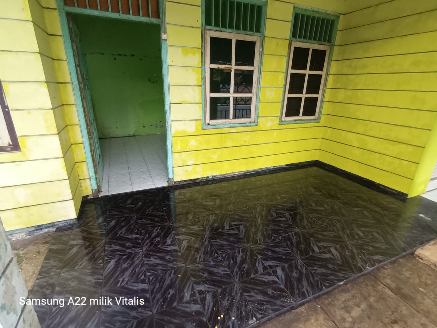 Dijual Hunian 1 Lantai Siap Renovasi Untuk Usaha Ditengah Pusat Kota Mojokerto 1,6M Nego!!!