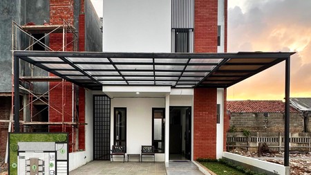 Rumah 2 Lantai di Pondok Cabe