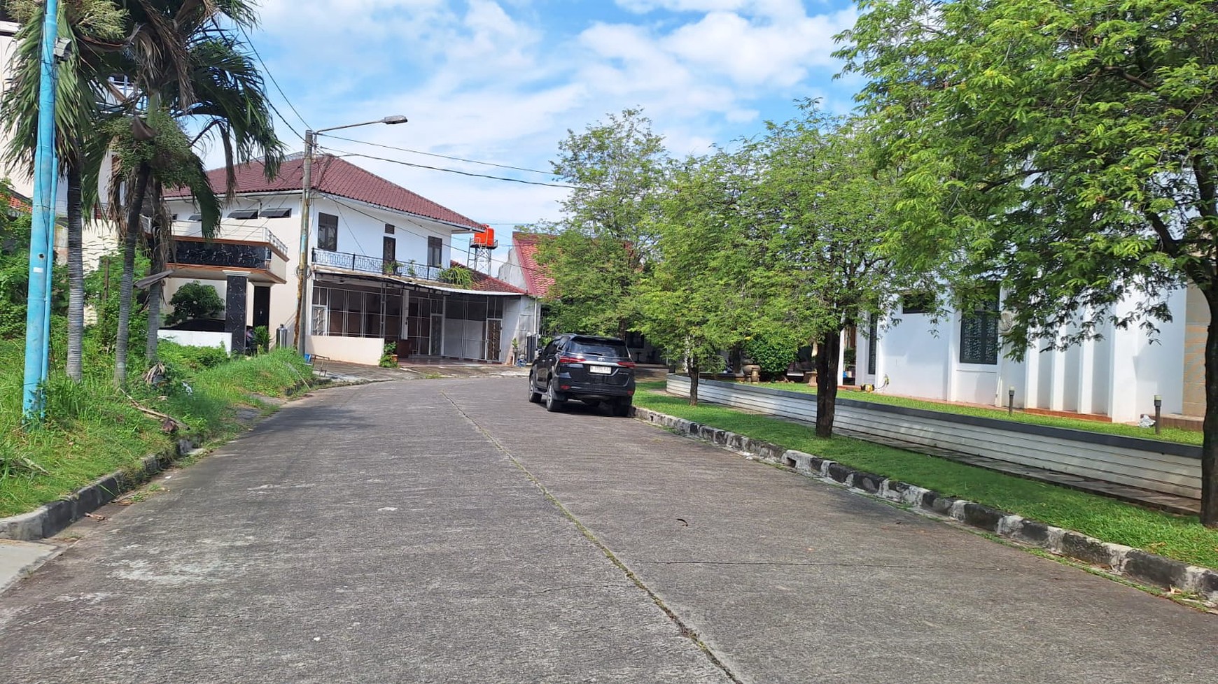 Rumah tua hitung tanah dalam Cluster di Lippo Cikarang