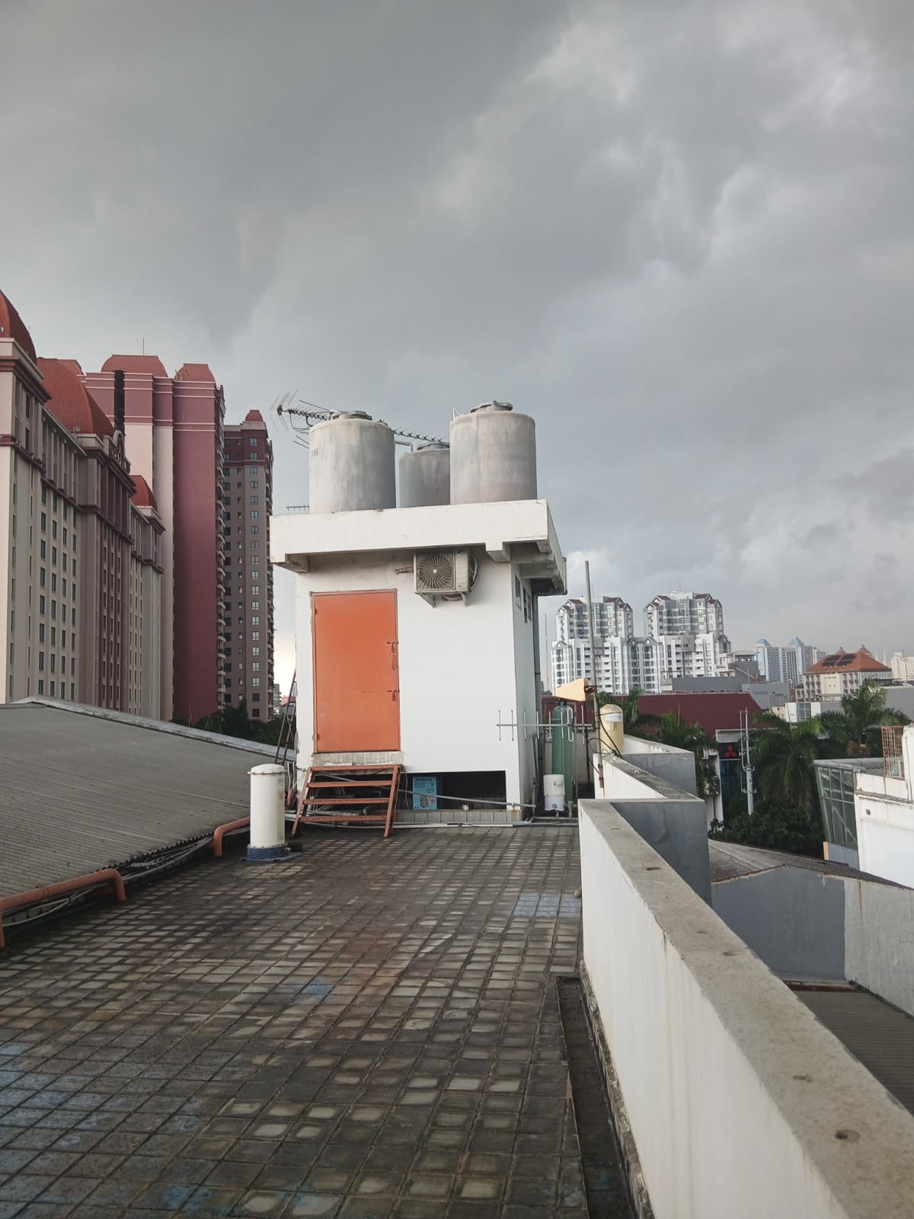 Investasi Kantor di Gambir Jakarta Pusat - Akses Mudah, Lokasi Premium, Siap Pakai