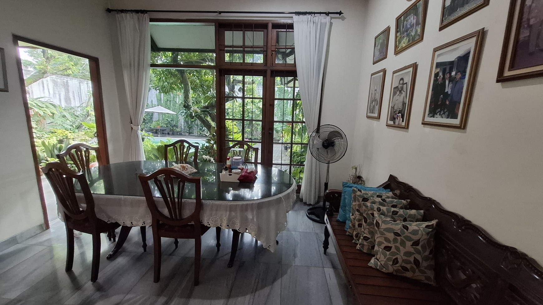 Rumah Mewah Strategis Dijual Full Furnished Di Pejaten Jaksel