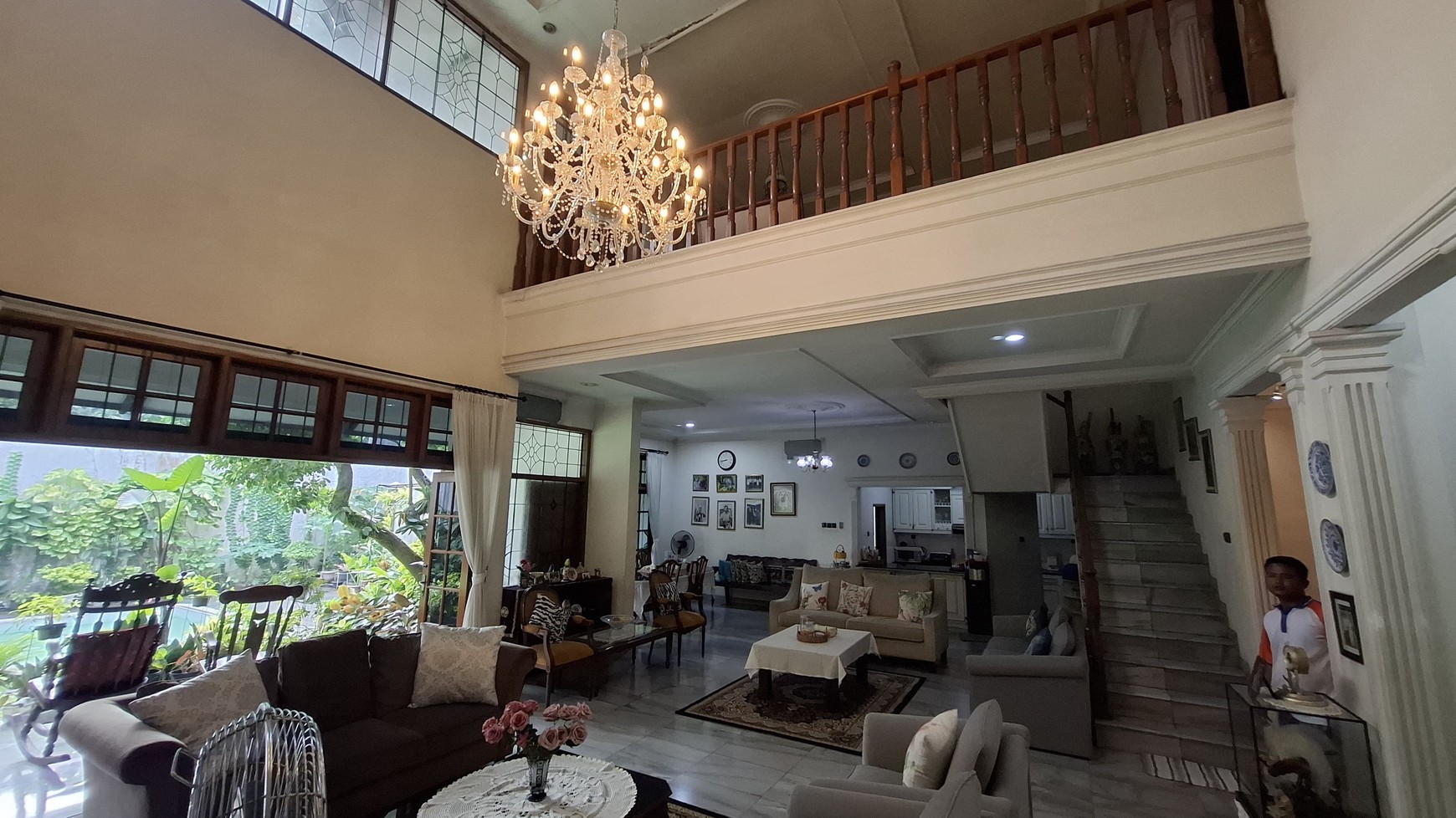 Rumah Mewah Strategis Dijual Full Furnished Di Pejaten Jaksel