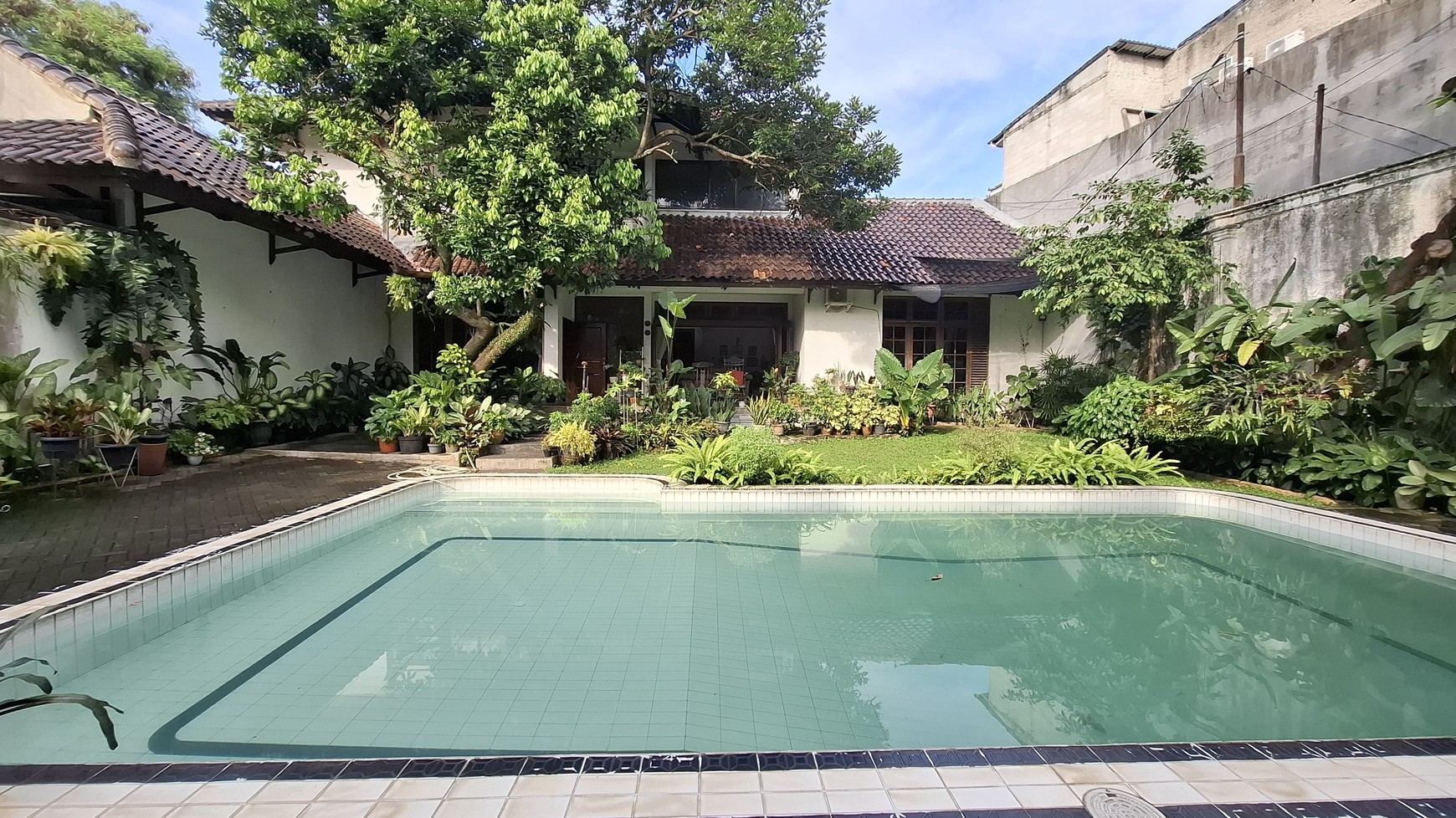 Rumah Mewah Strategis Dijual Full Furnished Di Pejaten Jaksel