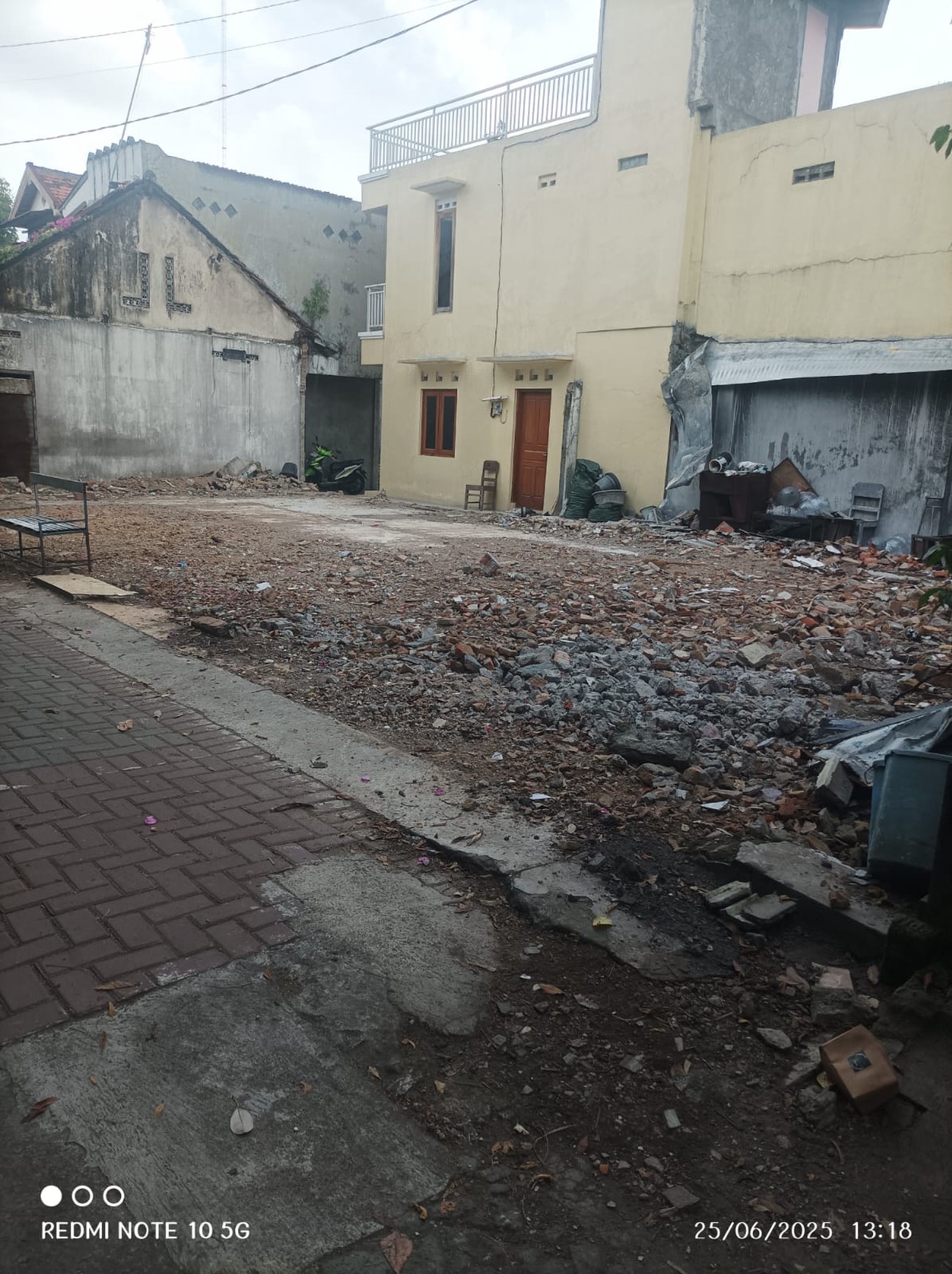 Tanah Luas 400m2 di Lingkungan Kampus UGM Catur tunggal Depok Sleman 