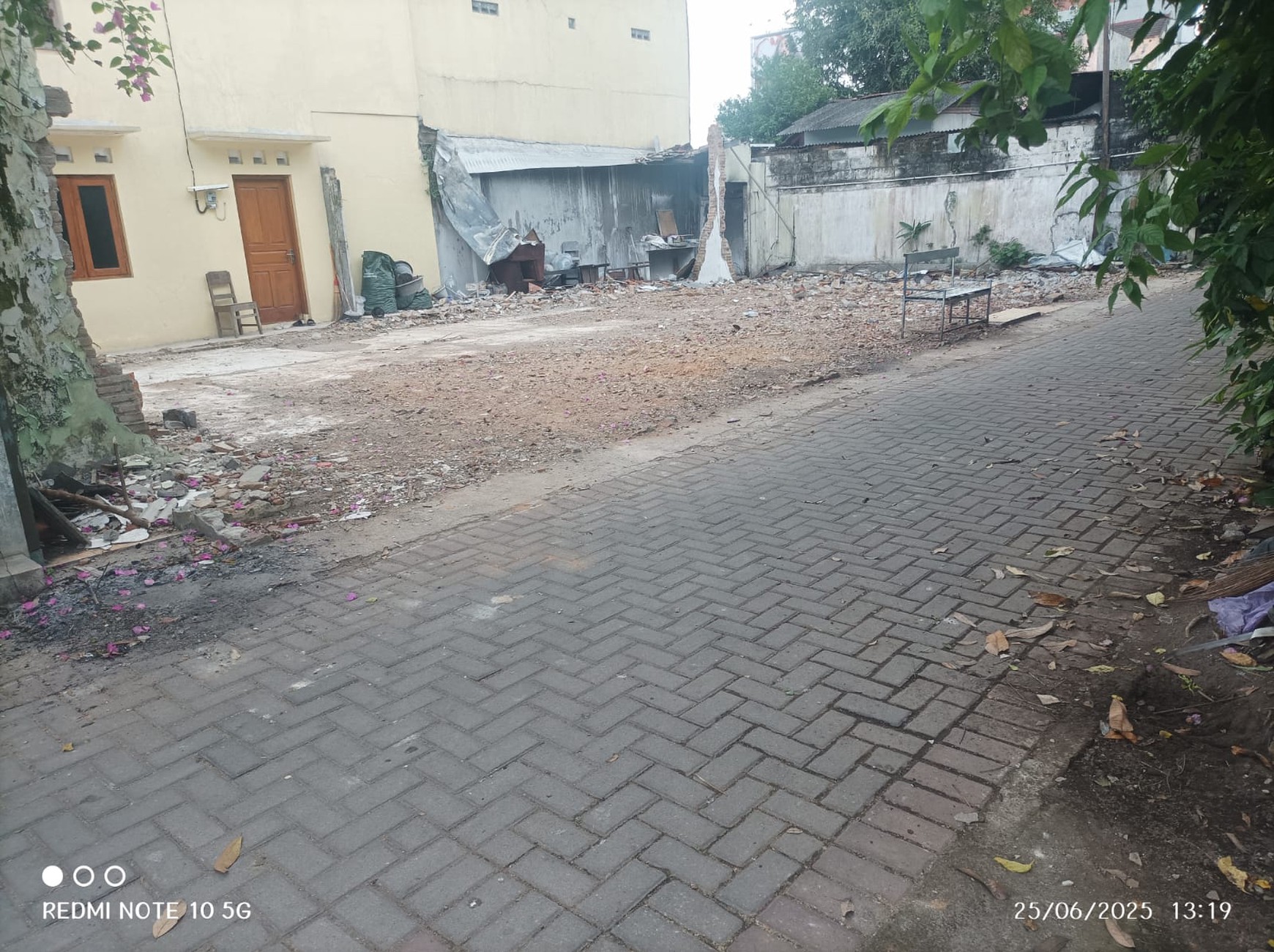 Tanah Luas 400m2 di Lingkungan Kampus UGM Catur tunggal Depok Sleman 