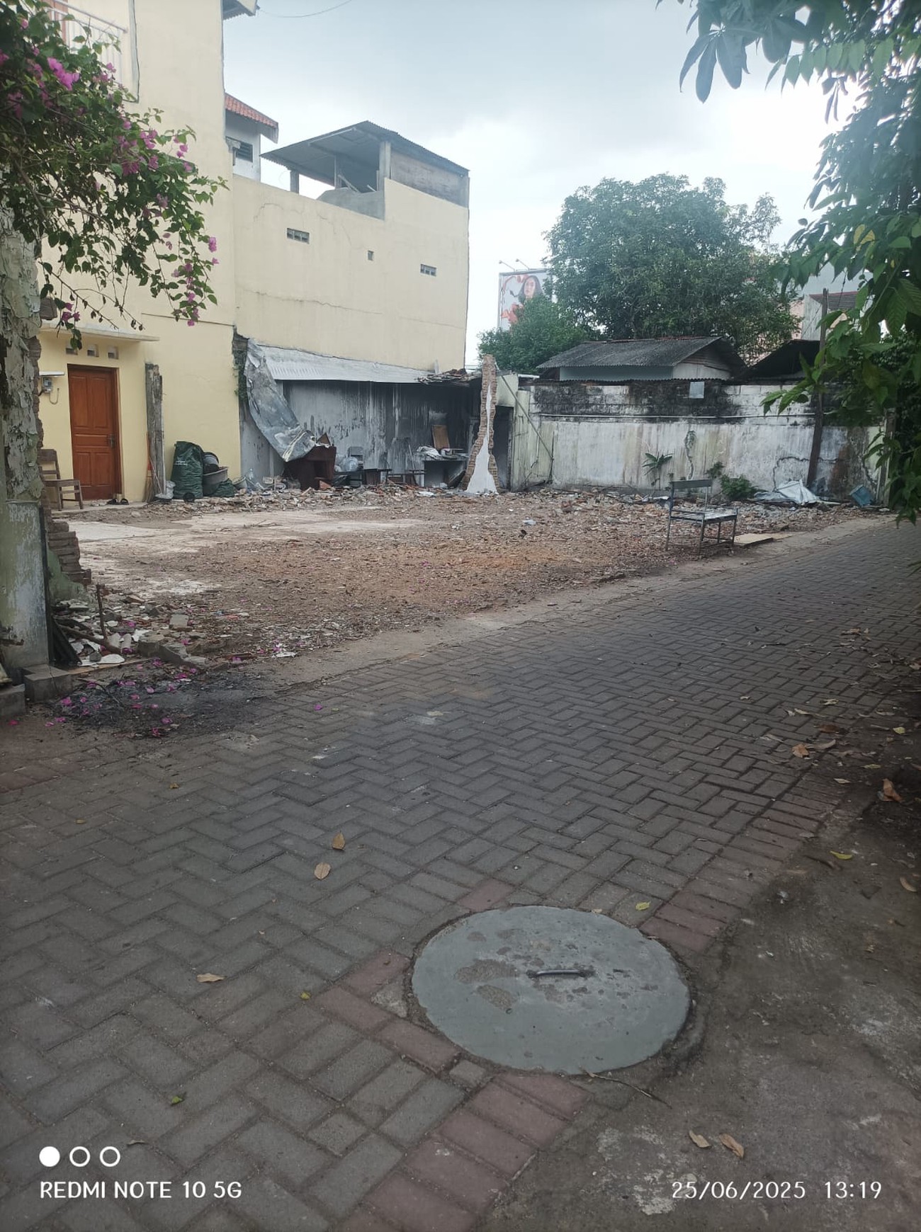 Tanah Luas 400m2 di Lingkungan Kampus UGM Catur tunggal Depok Sleman 