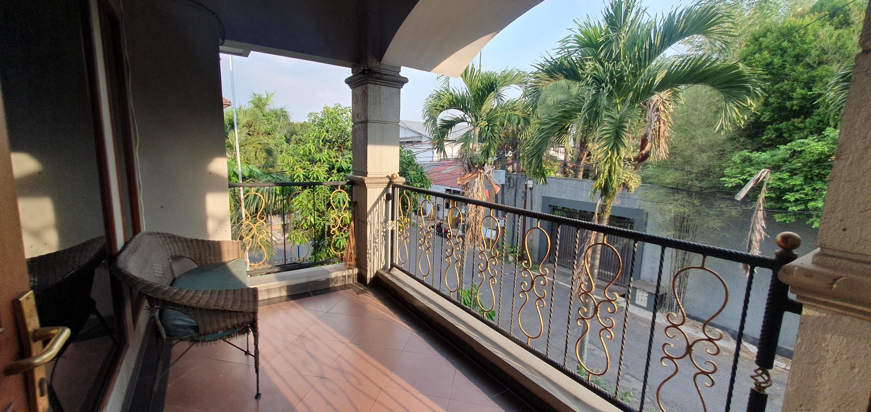 Dijual Rumah Bagus di Mainroad Kembar Mas Hoek