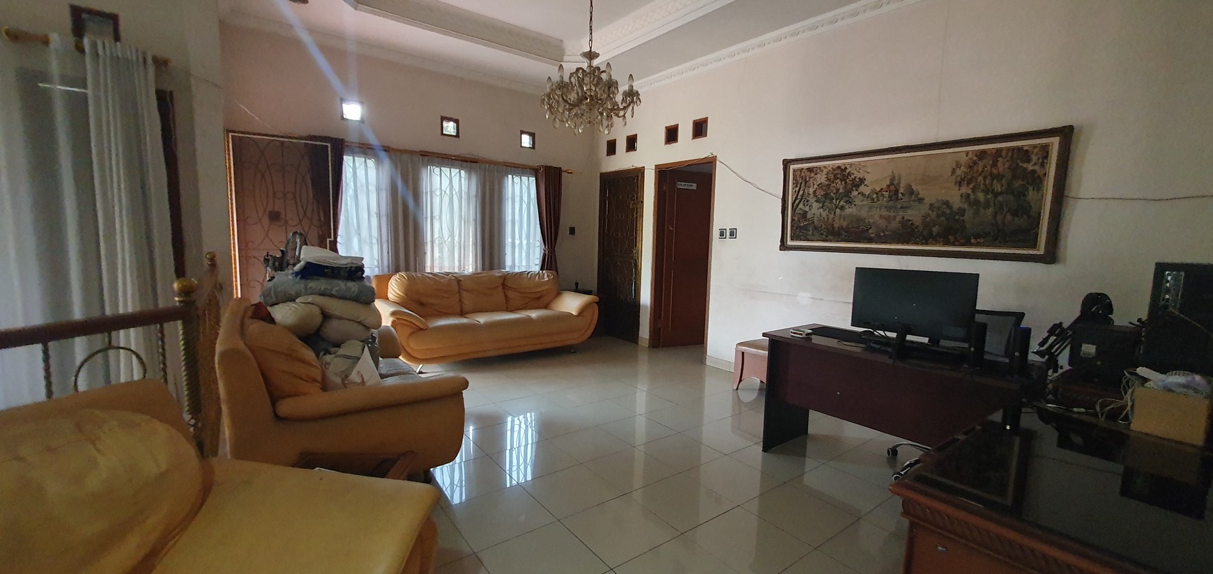 Dijual Rumah Bagus di Mainroad Kembar Mas Hoek