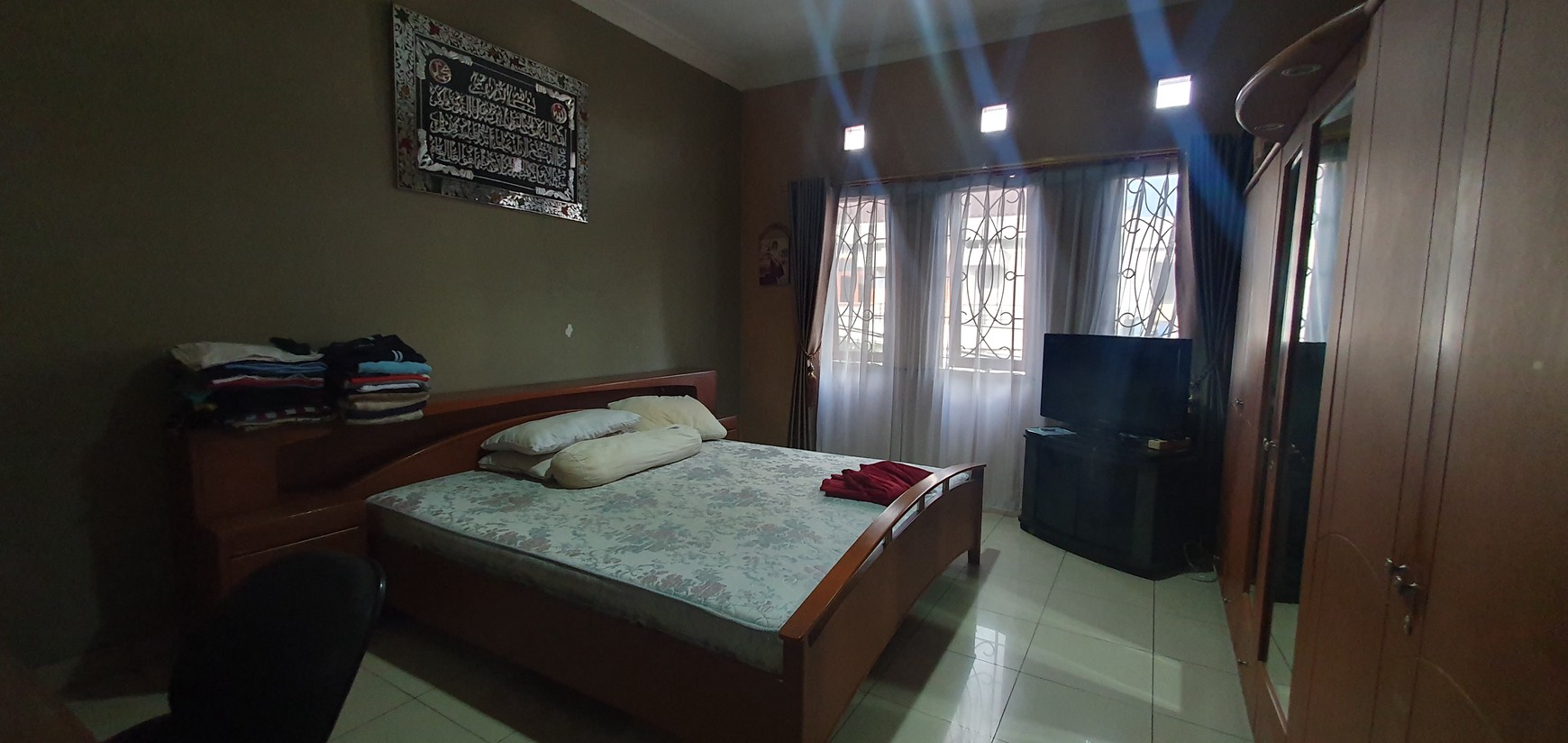 Dijual Rumah Bagus di Mainroad Kembar Mas Hoek
