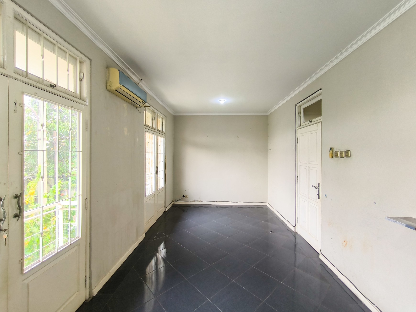 Rumah Siap Huni bangunan rapi di cluster Bintaro Sektor 9