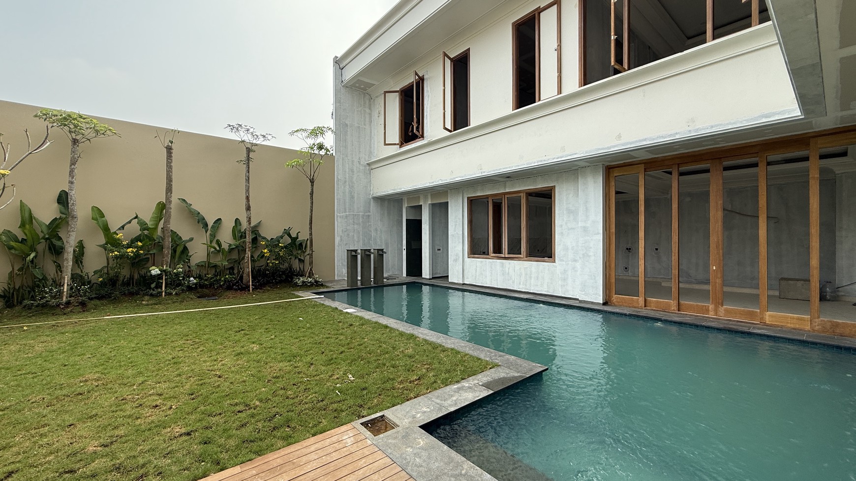 BRAND NEW AND MODERN HOUSE FULLY FURNISHED AT KEMANG DALAM AREA