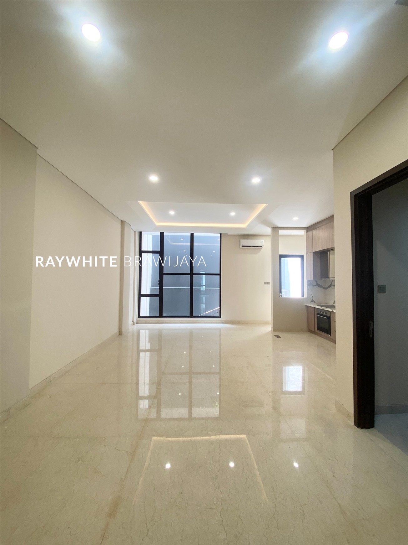 Rumah Baru Lingkungan Tenang Area Pondok Indah