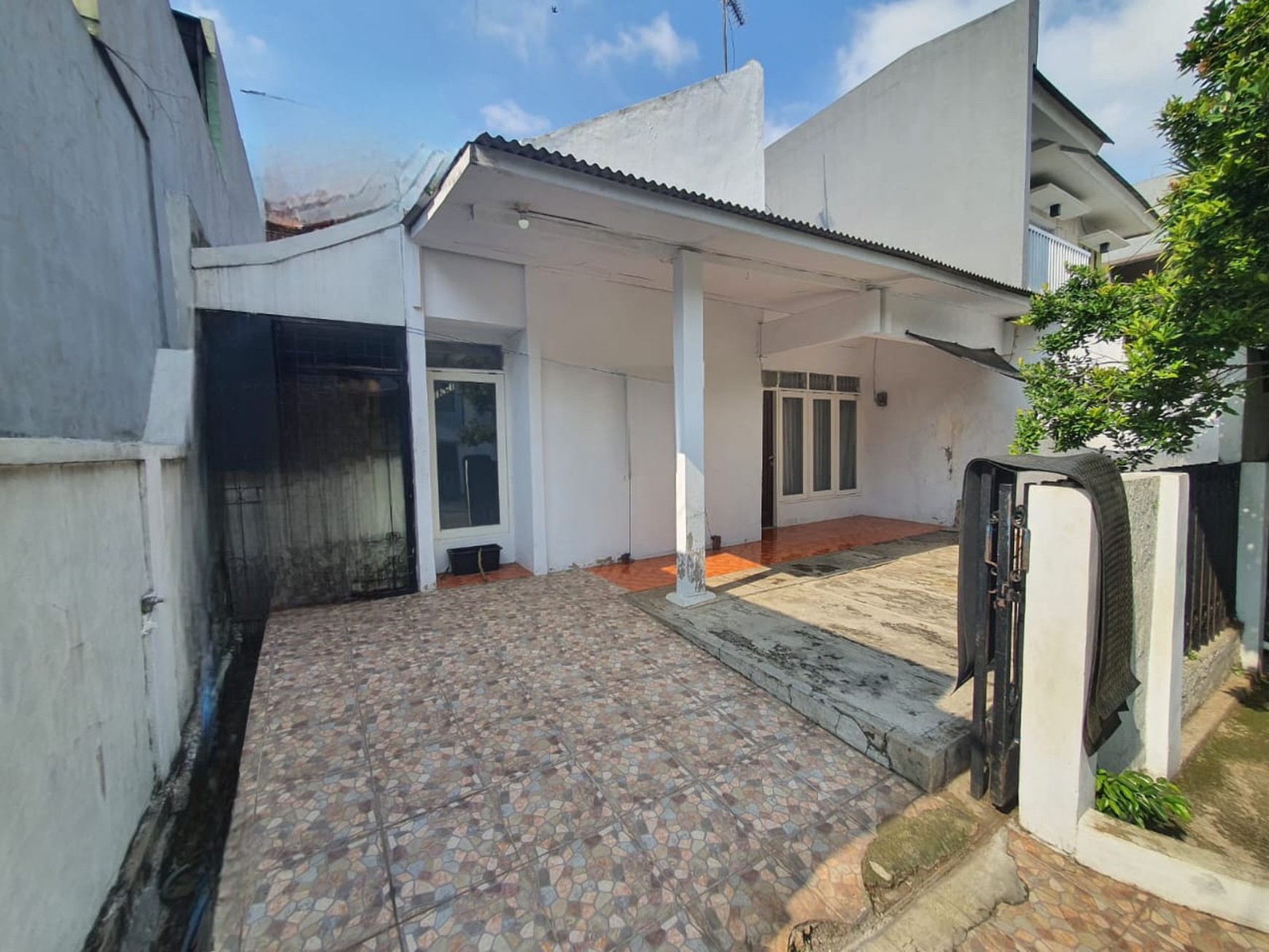 Rumah di Ciputat Bagus sudah SHM SIap Huni Hunian Nyaman @Ciputat