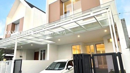 Brand New Modern Minimalis House Area Pejaten